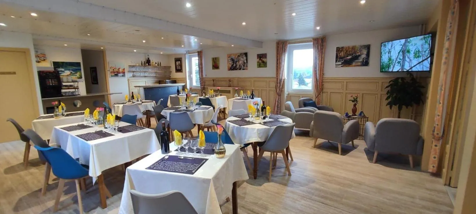 Restaurant/places to eat in Hotel Belle Vue