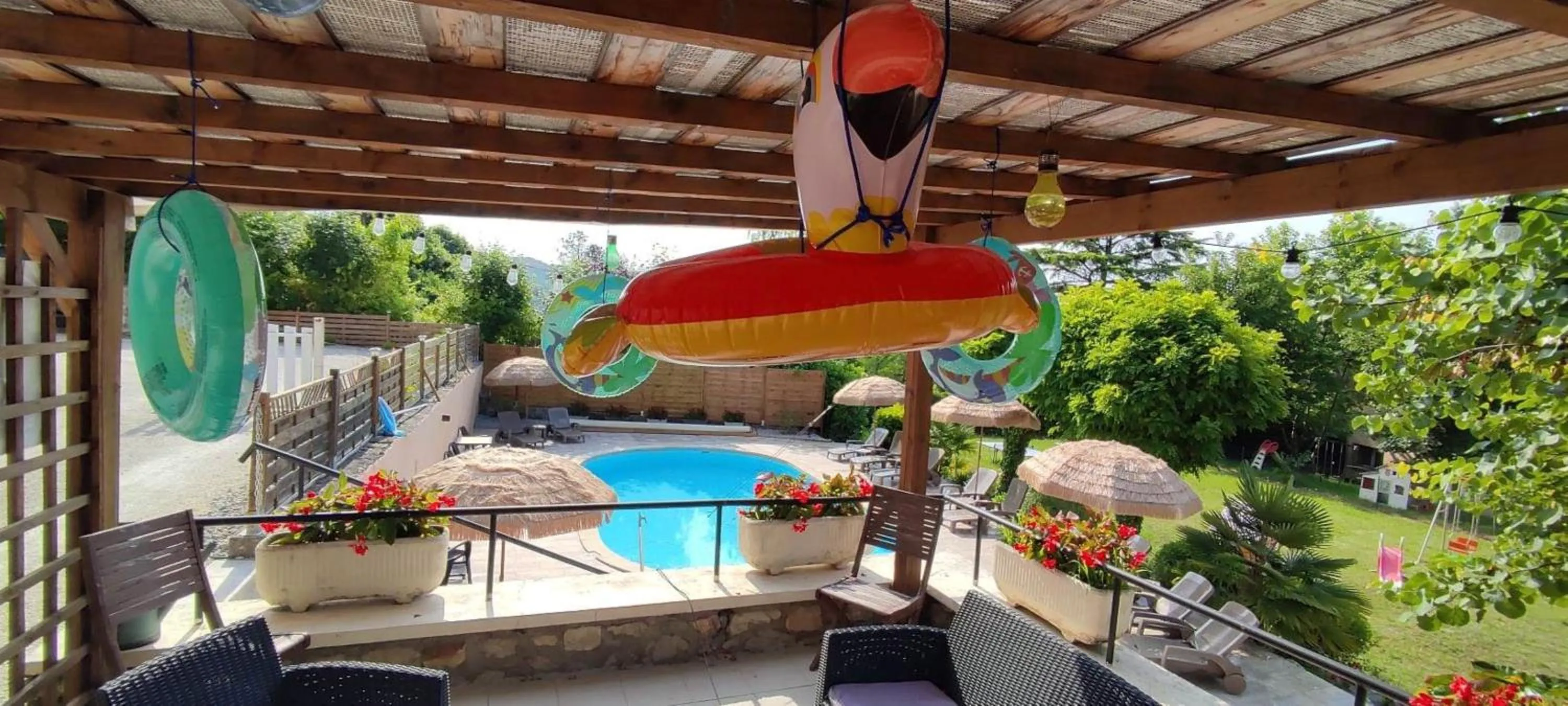 Patio in Hotel Belle Vue