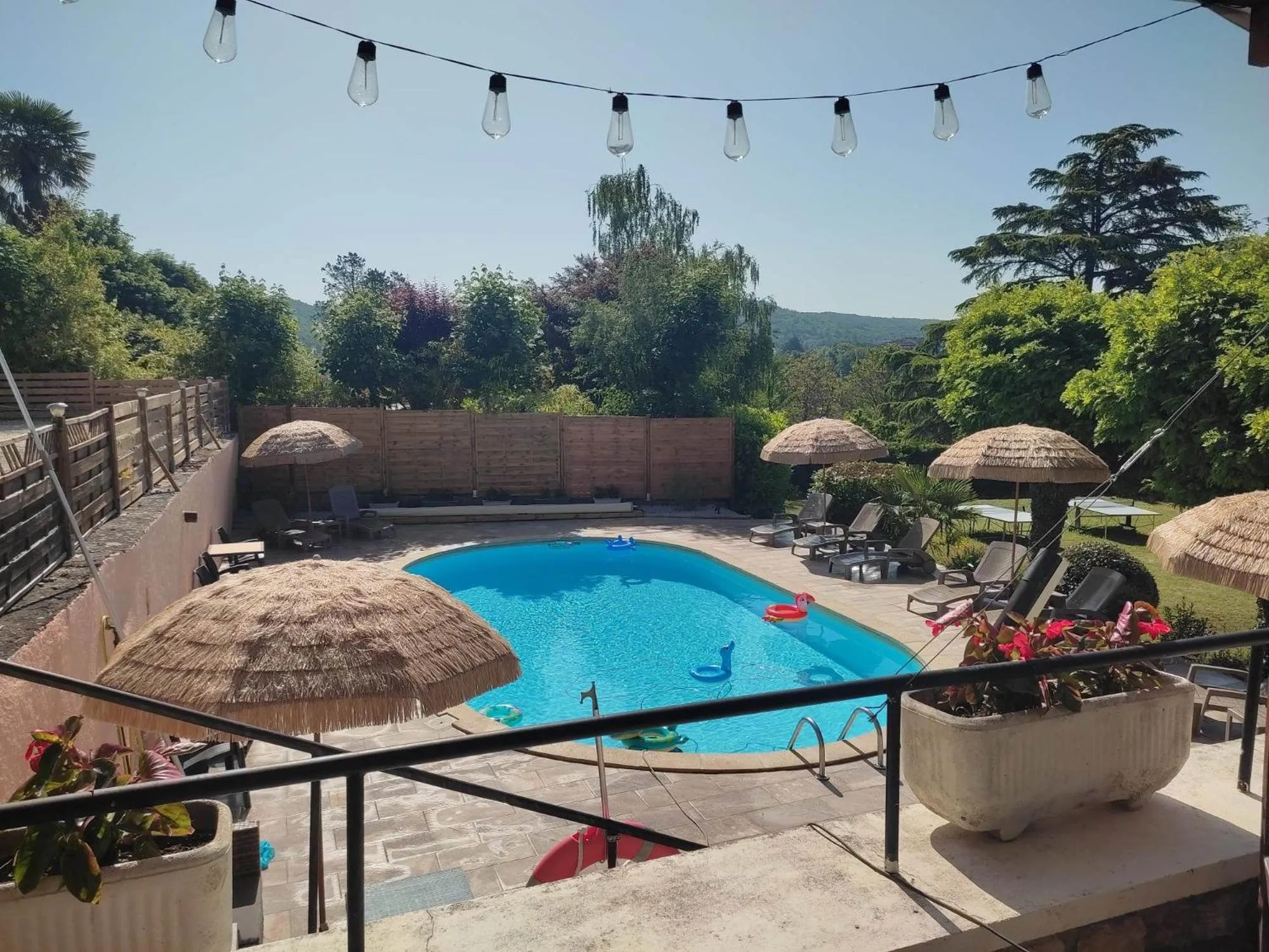 Swimming pool in Hotel Belle Vue