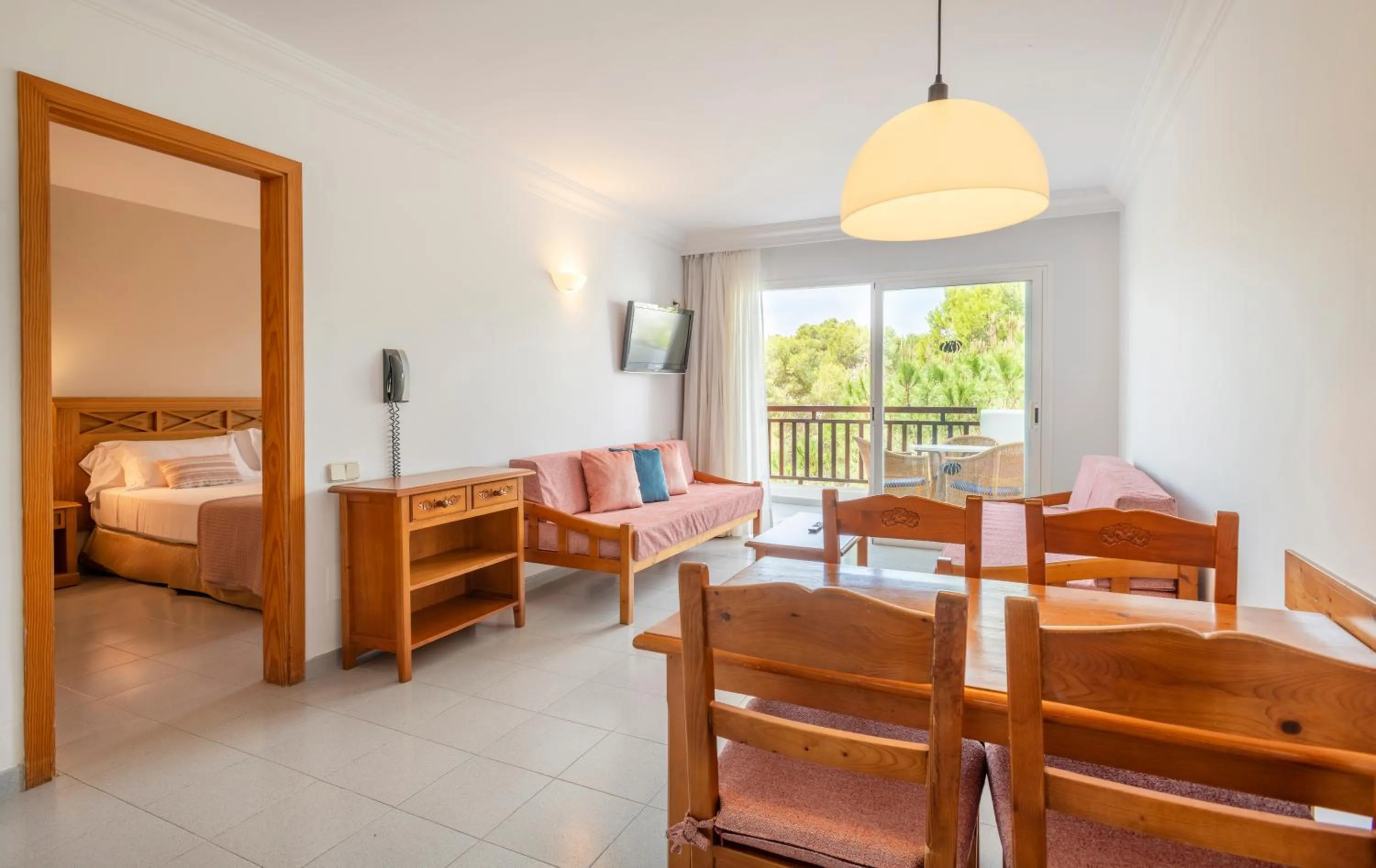 Decorative detail, Bed in Inturotel Esmeralda Garden