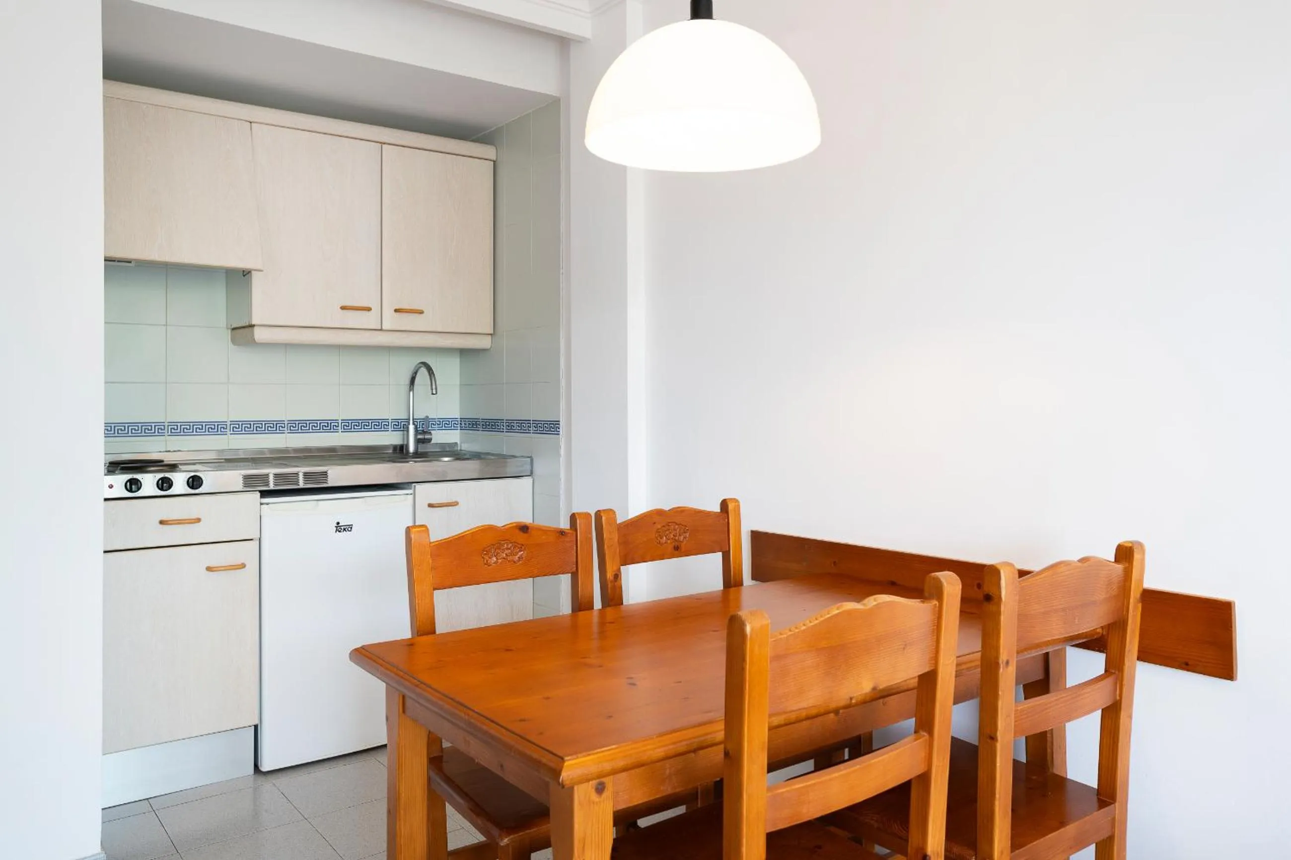 kitchen in Inturotel Esmeralda Garden