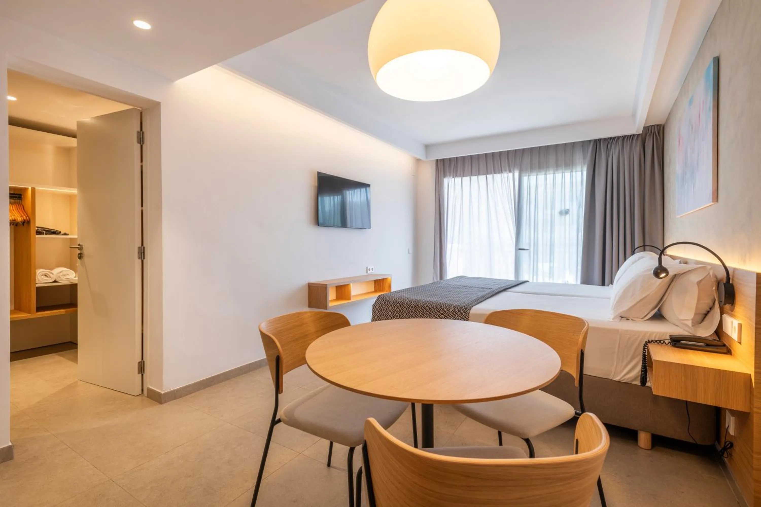 Photo of the whole room in Inturotel Cala Azul