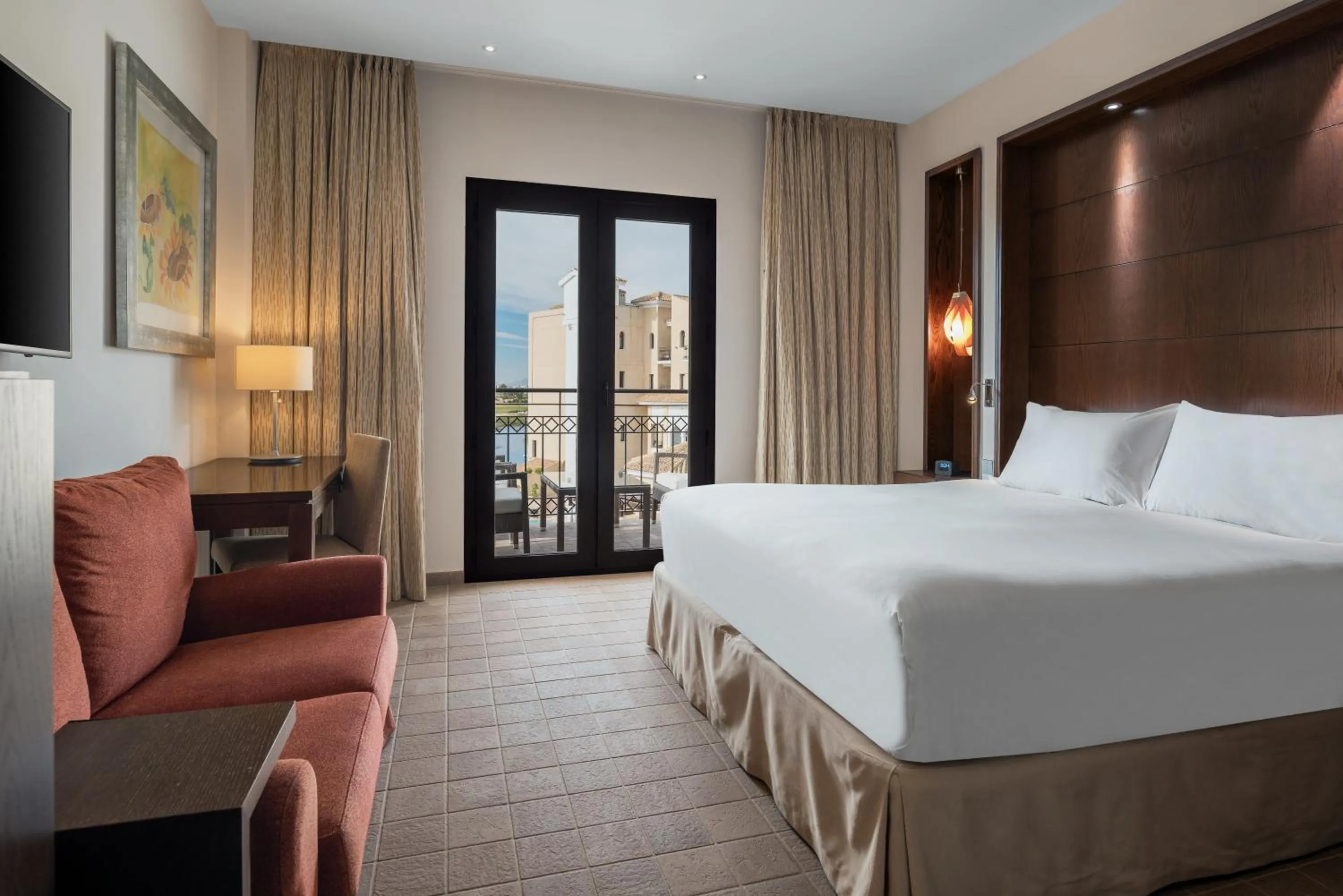 Bed in Doubletree By Hilton La Torre Golf Resort