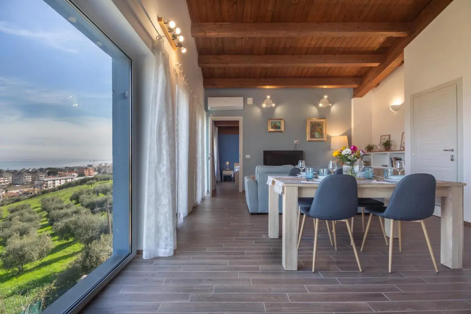 Apartment with Sea View in B&B Villamarea Apartment with Sea View in B&B Villamarea