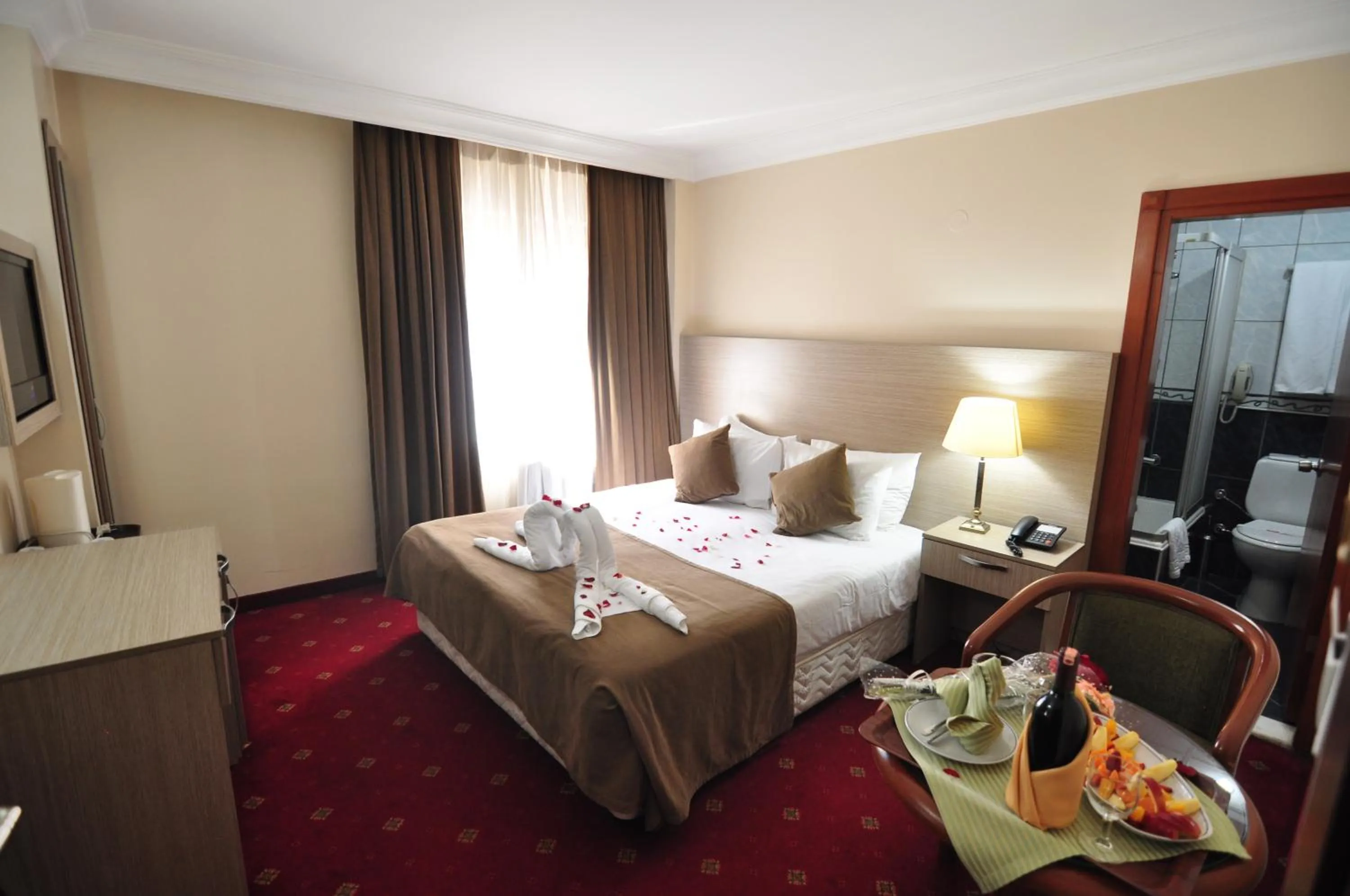 Photo of the whole room, Bed in Hotel Buyuk Sahinler