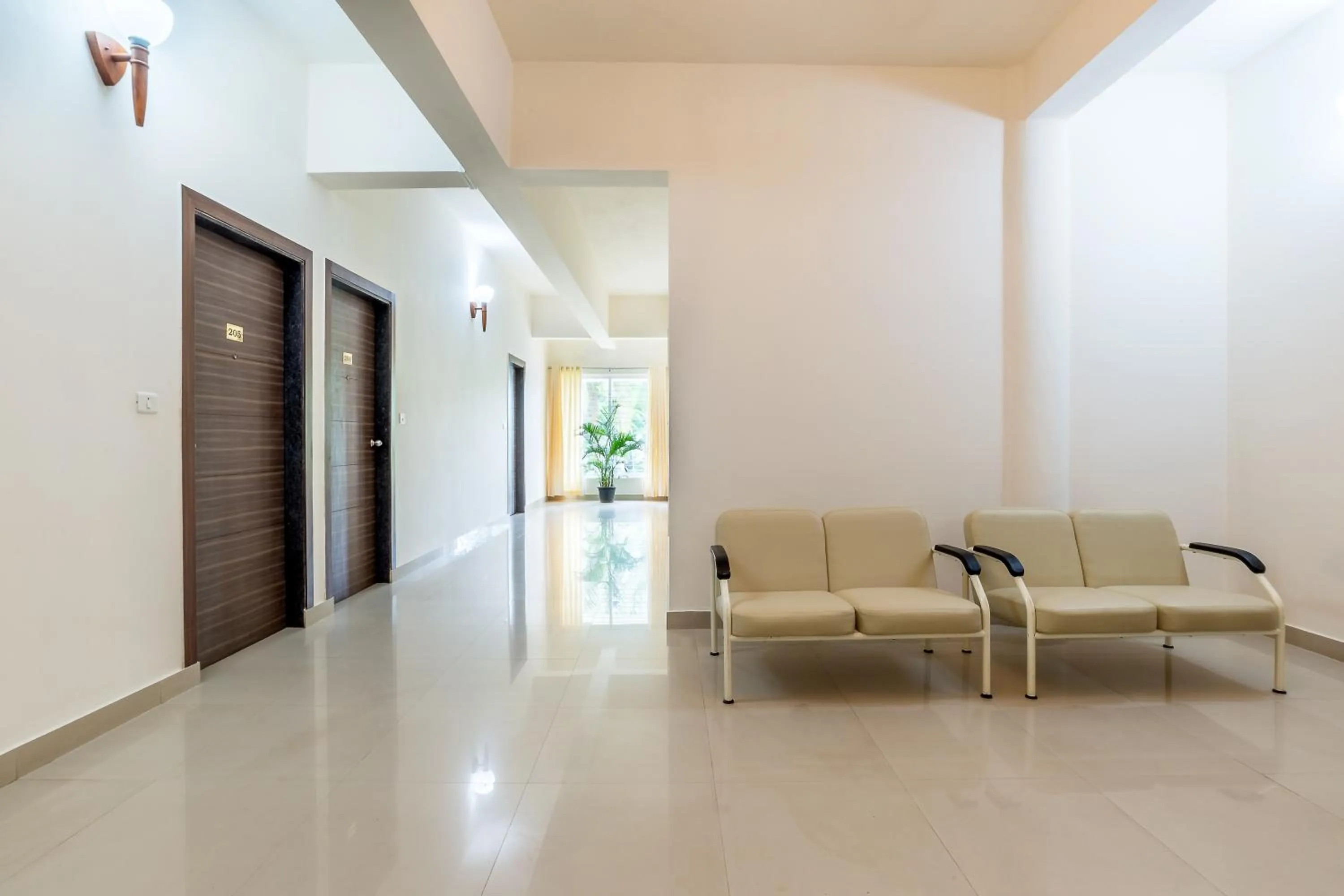 Lobby or reception in Treebo Pappilon Palace - PVS Circle