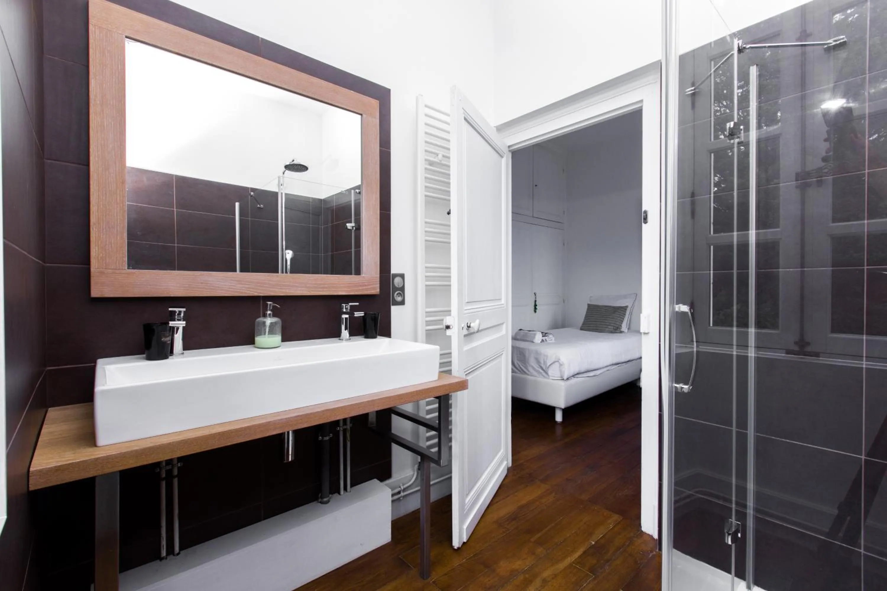 Bed in Chateau de Moison, Domaine Eco Nature