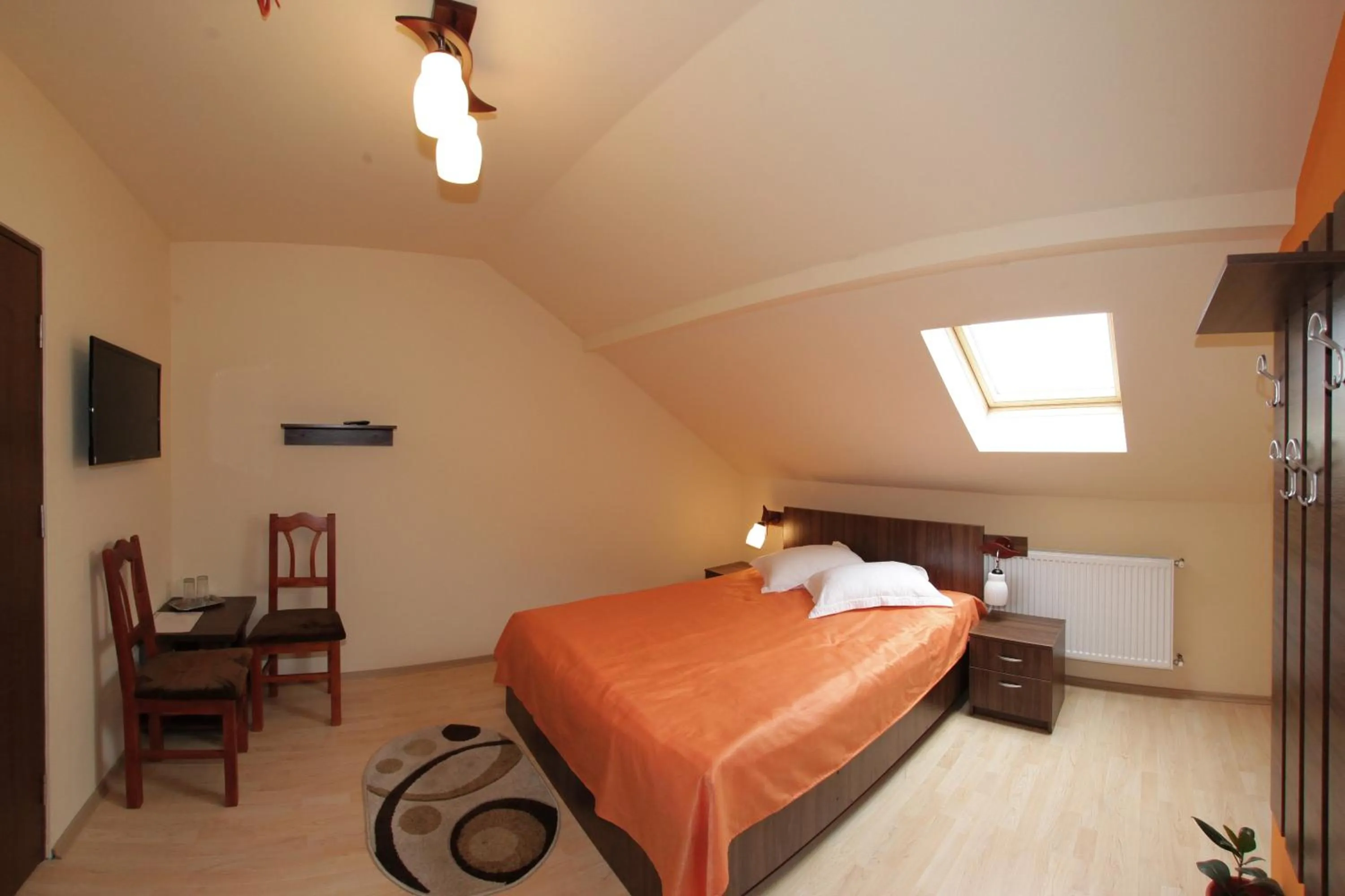 Day, Bed in Pensiunea Muresul