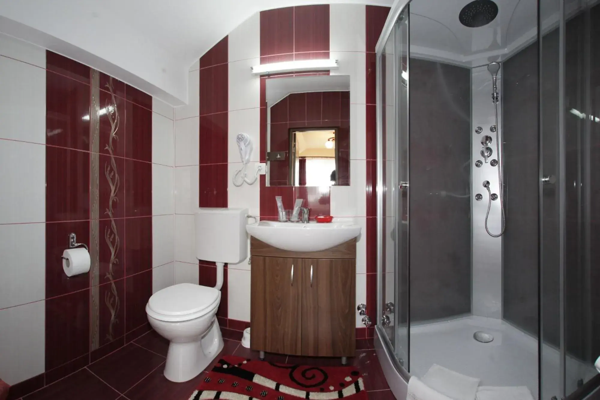 Economy Double Room - Attic in Pensiunea Muresul Economy Double Room - Attic in Pensiunea Muresul