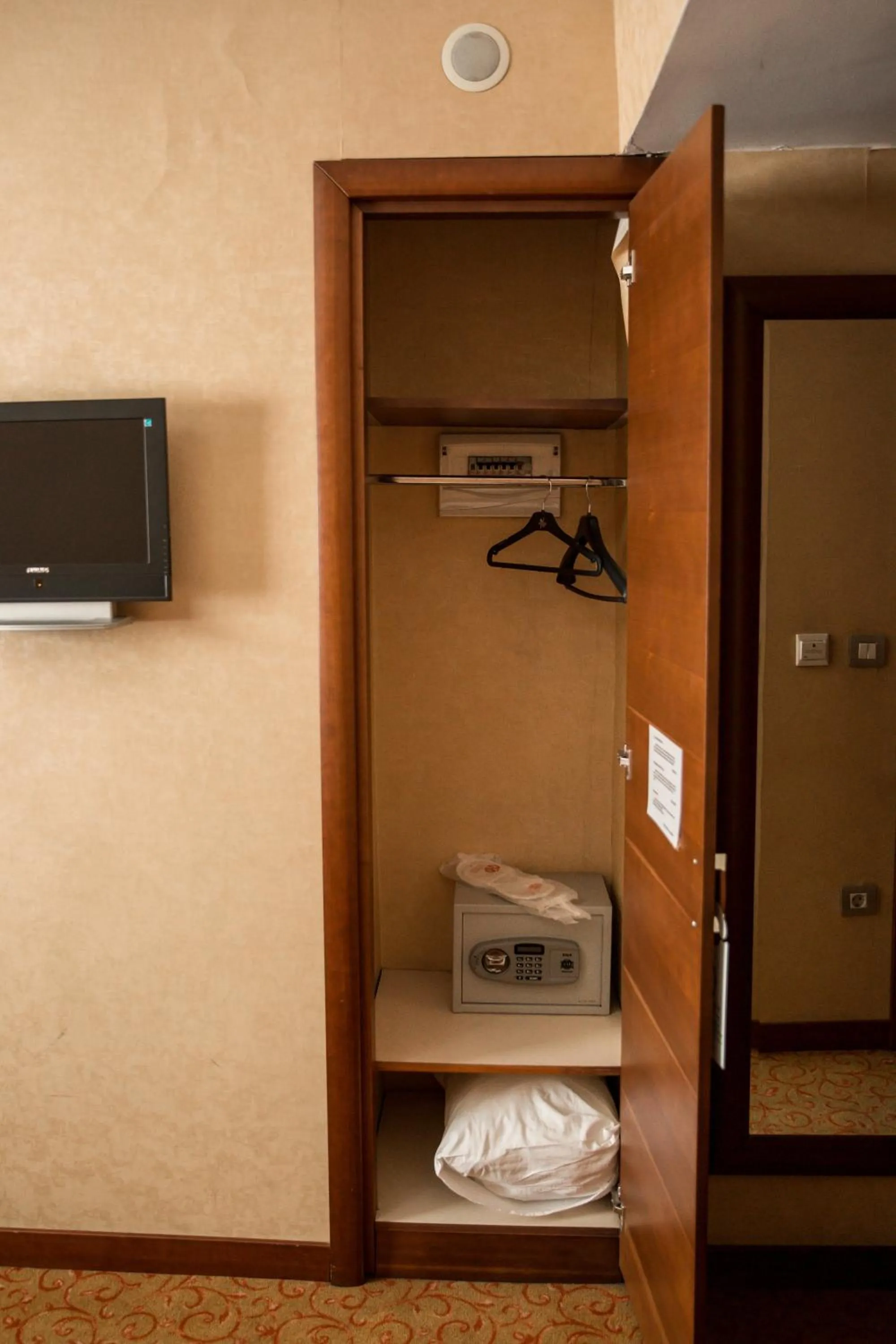 Decorative detail in Yuksel Hotel