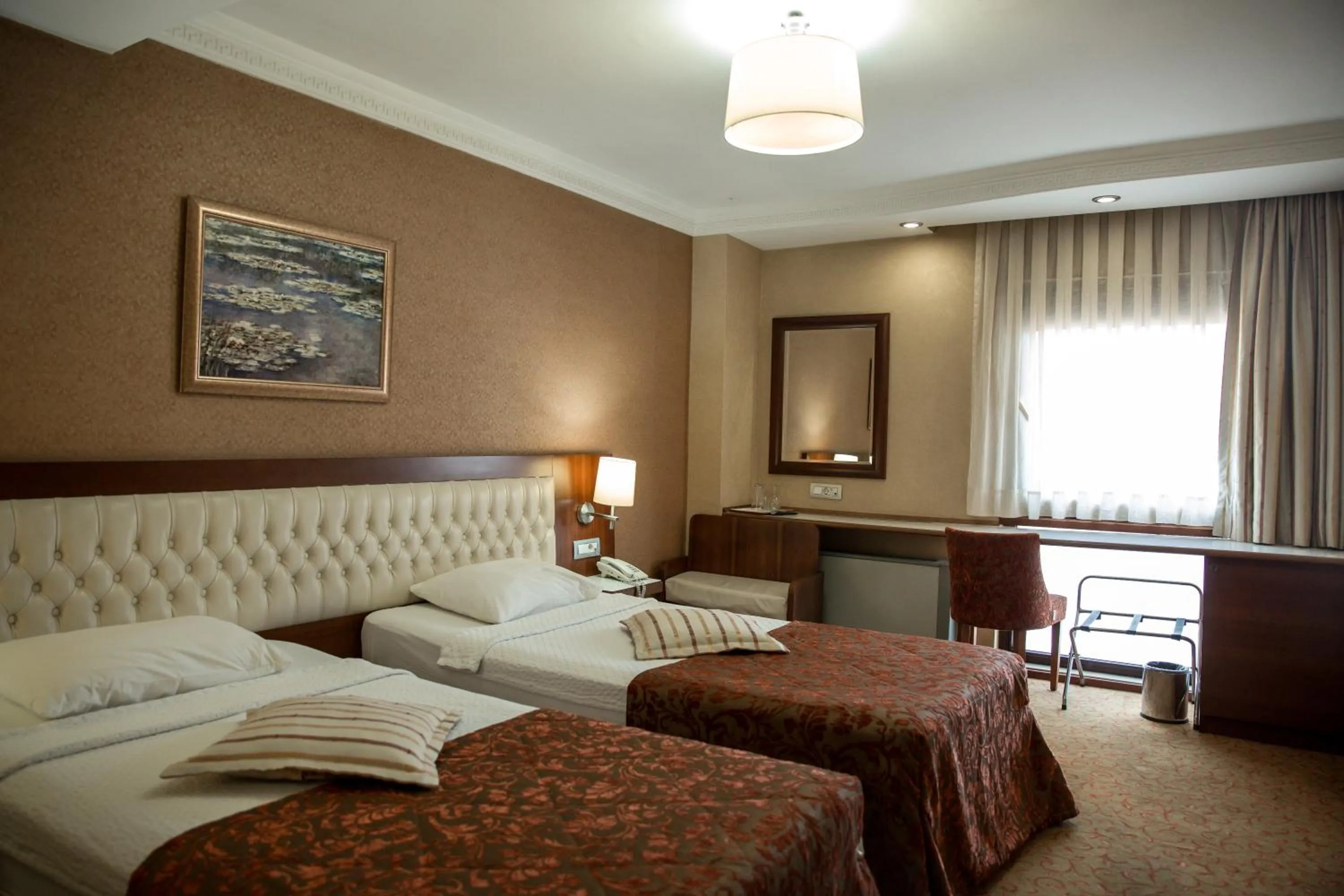 Bedroom, Bed in Yuksel Hotel