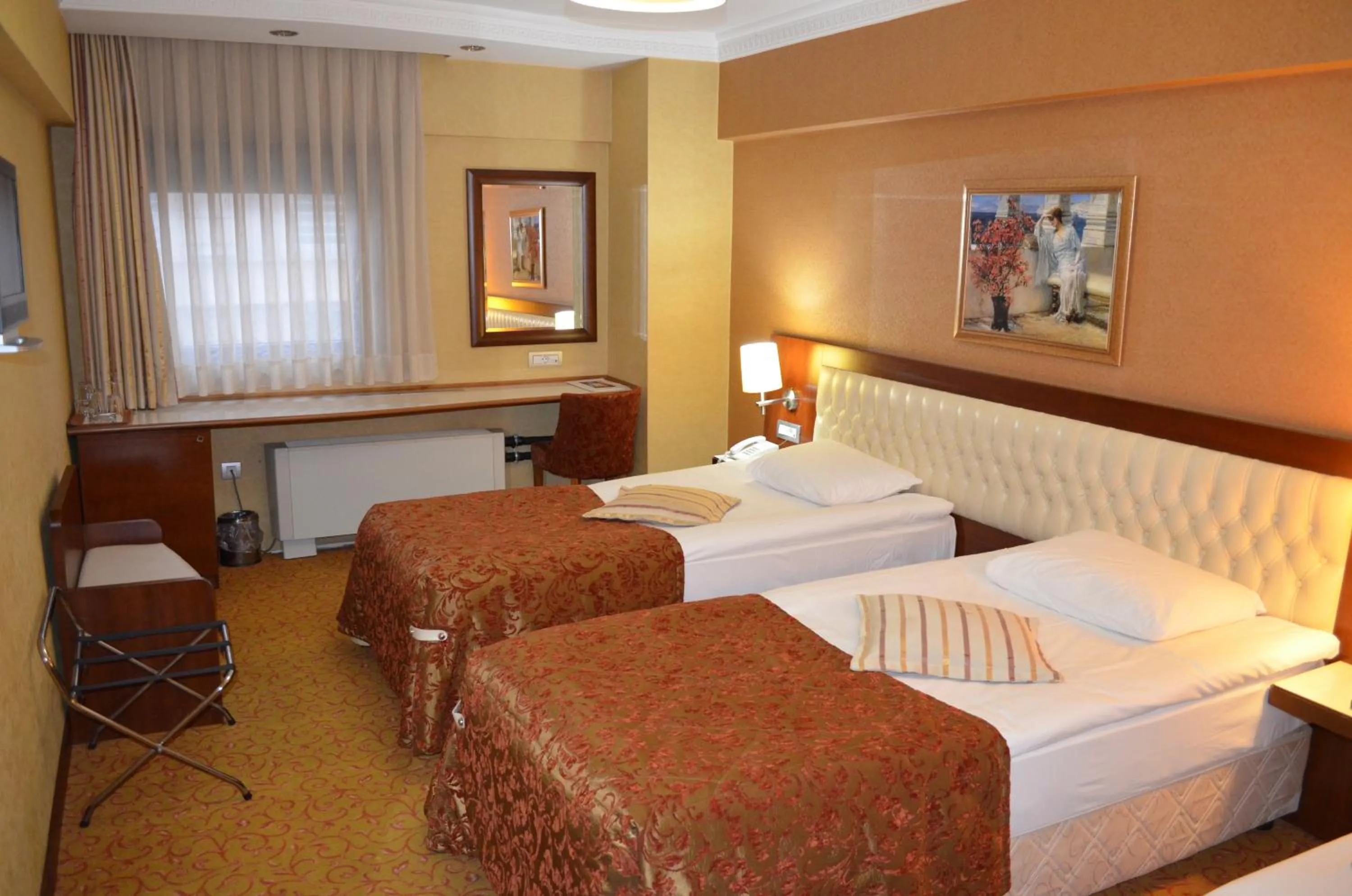 Bed in Yuksel Hotel