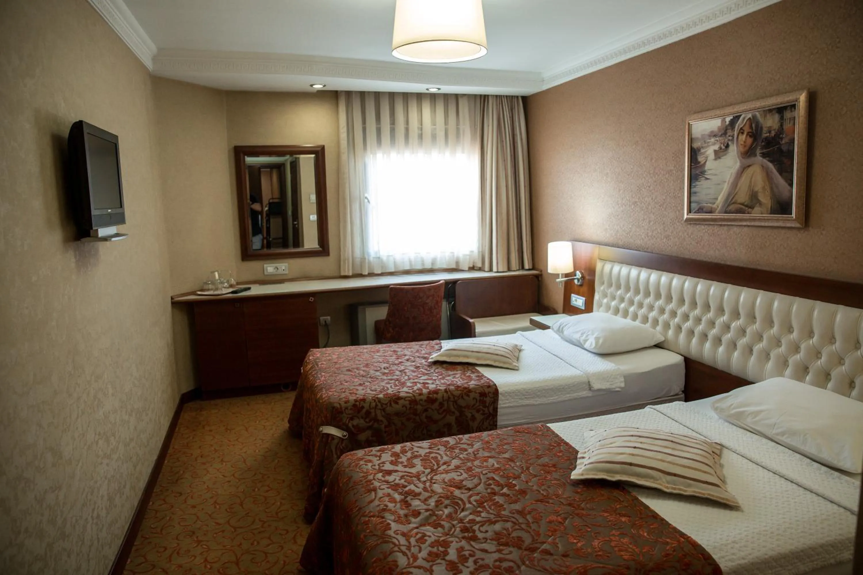 Photo of the whole room, Bed in Yuksel Hotel