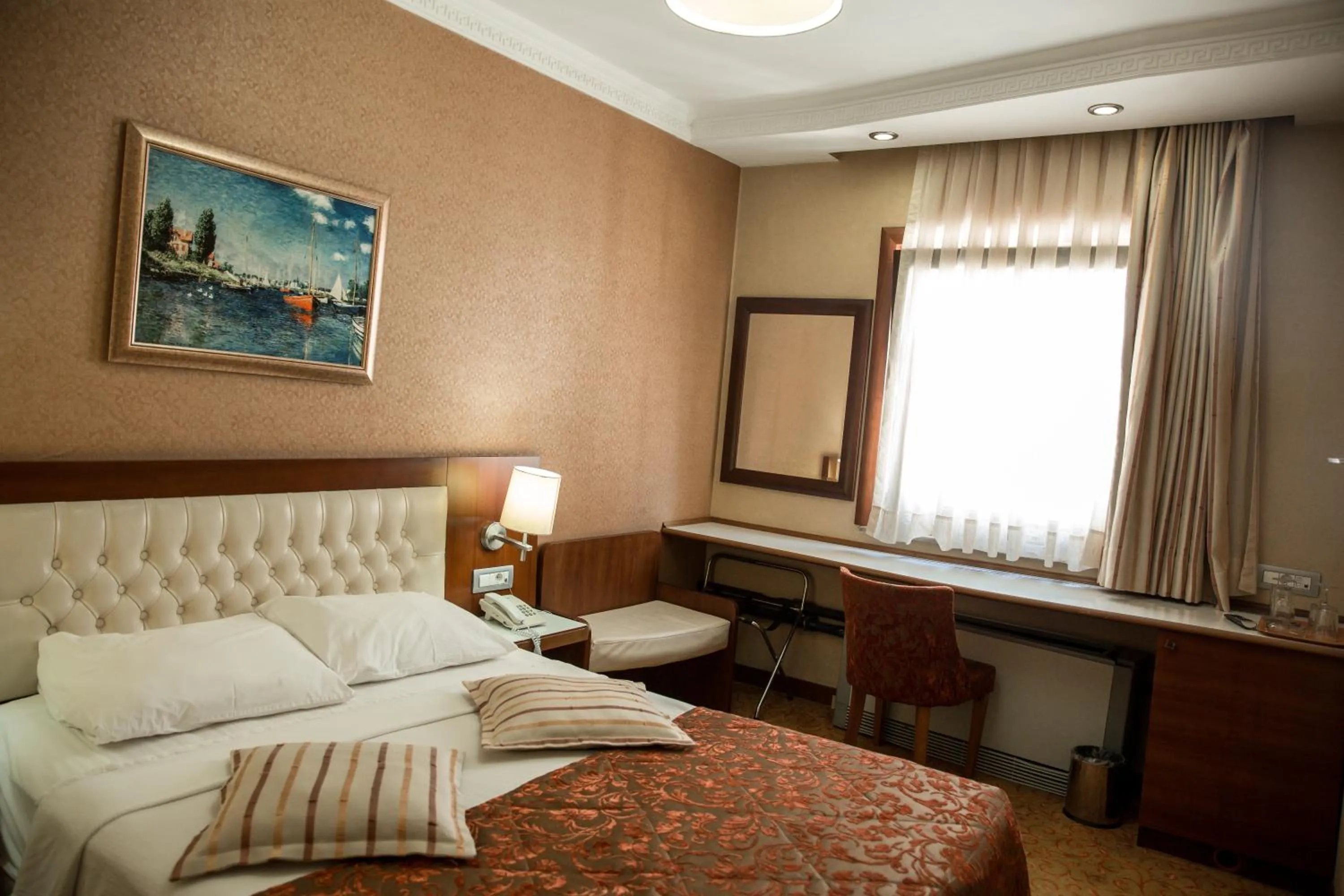 Bedroom, Bed in Yuksel Hotel