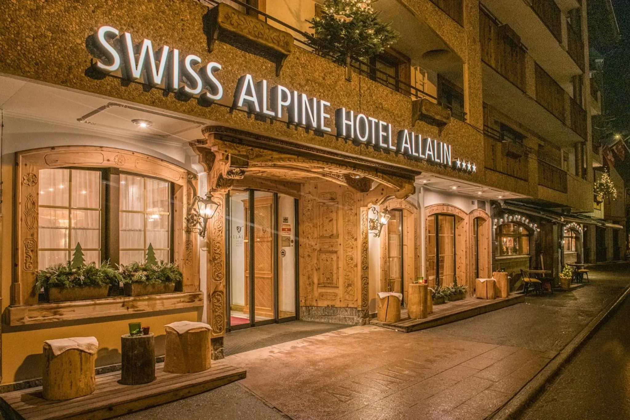 Swiss Alpine Hotel Allalin