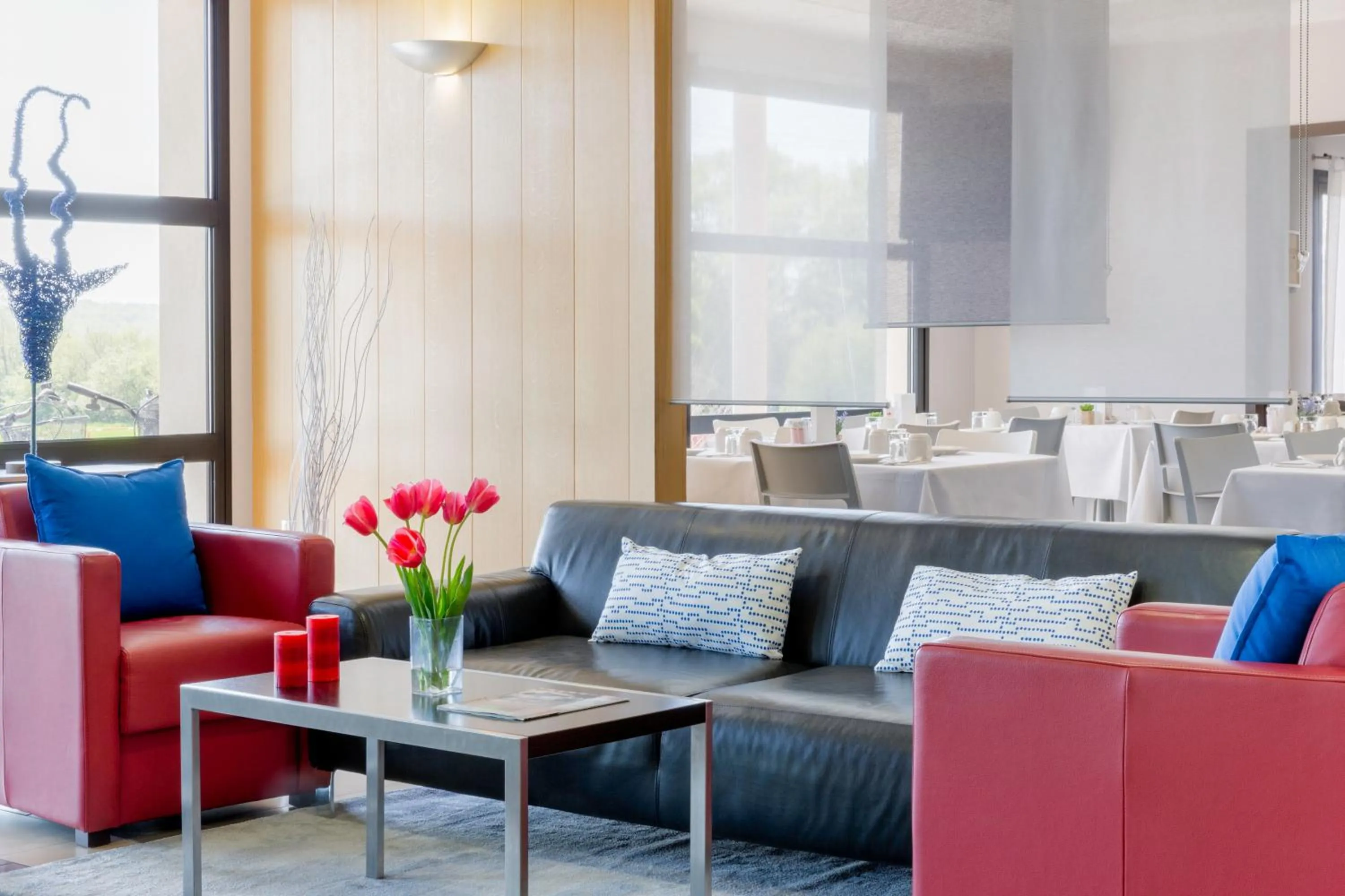 Facade/entrance in Best Western Park Hotel Geneve-Thoiry