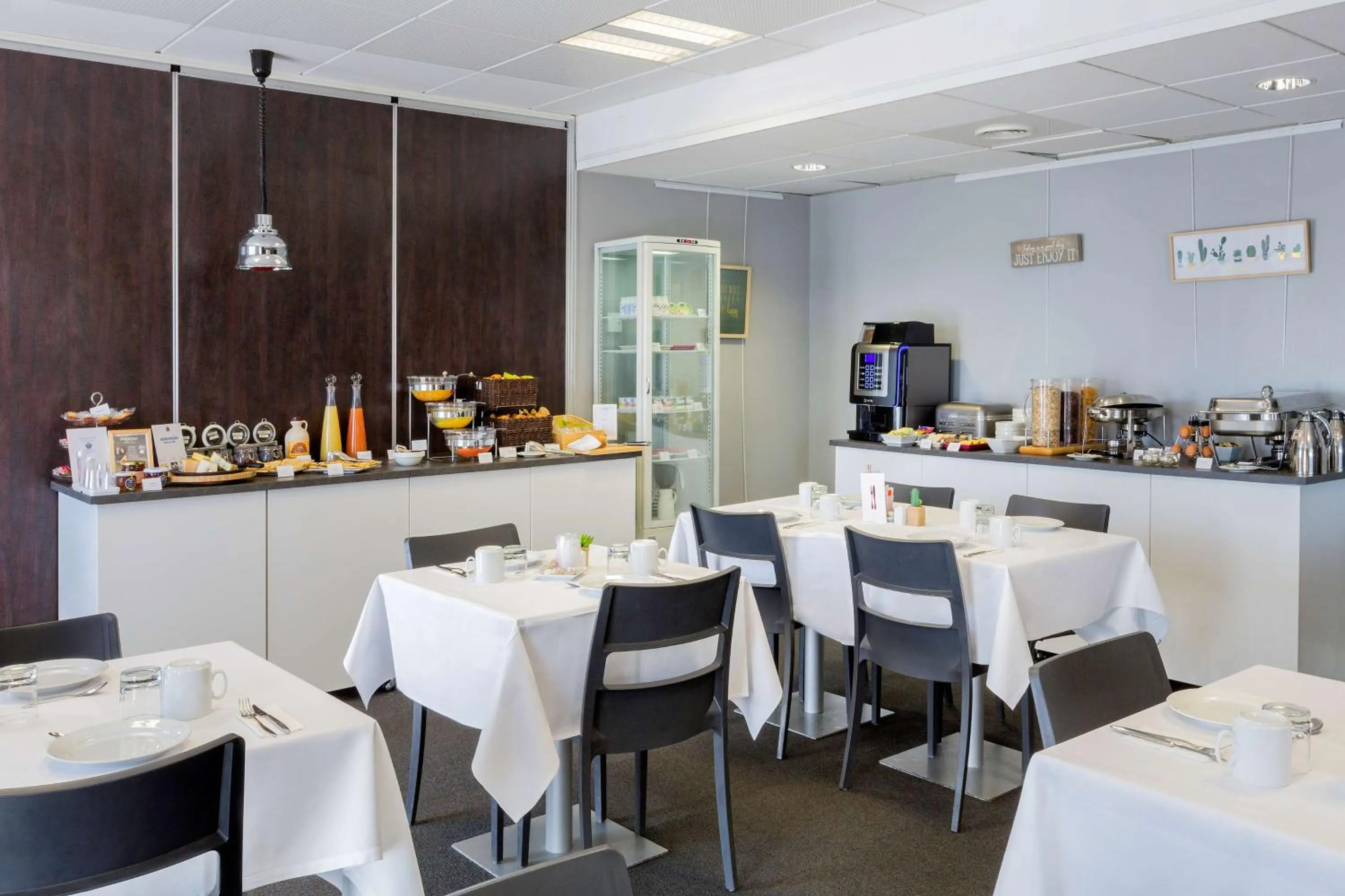 Restaurant/places to eat in Best Western Park Hotel Geneve-Thoiry