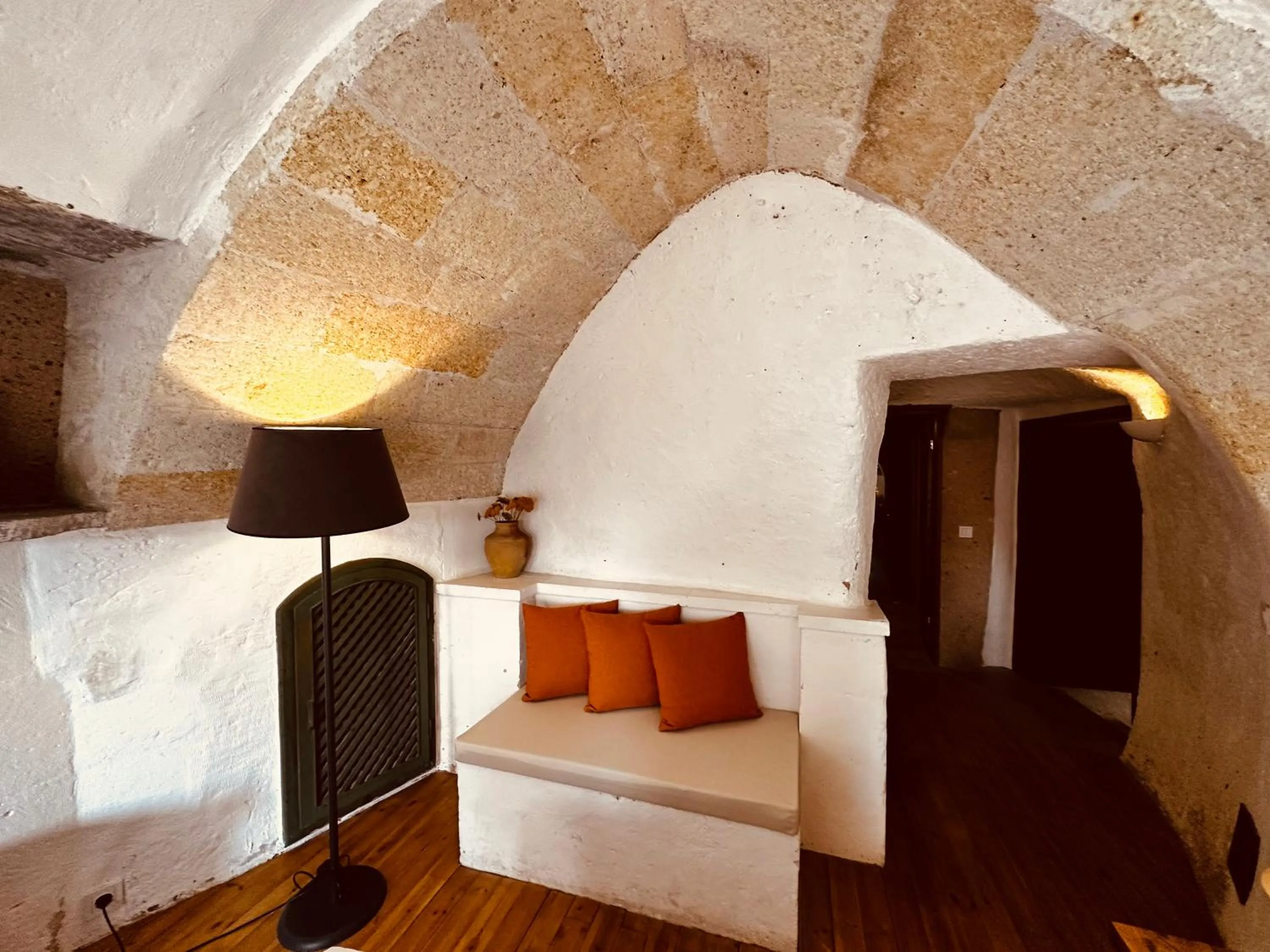 Seating area, Bed in Les Maisons De Cappadoce