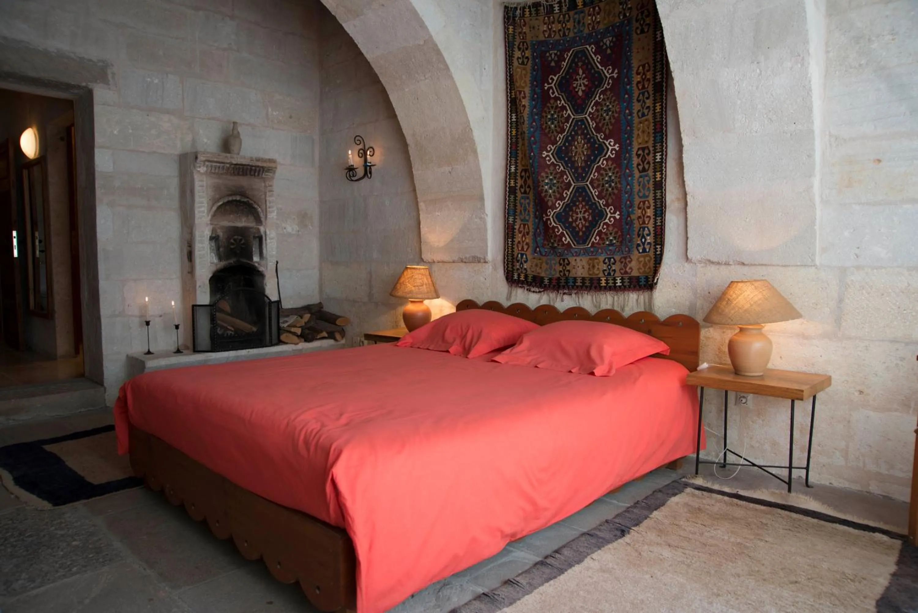 Seating area, Bed in Les Maisons De Cappadoce