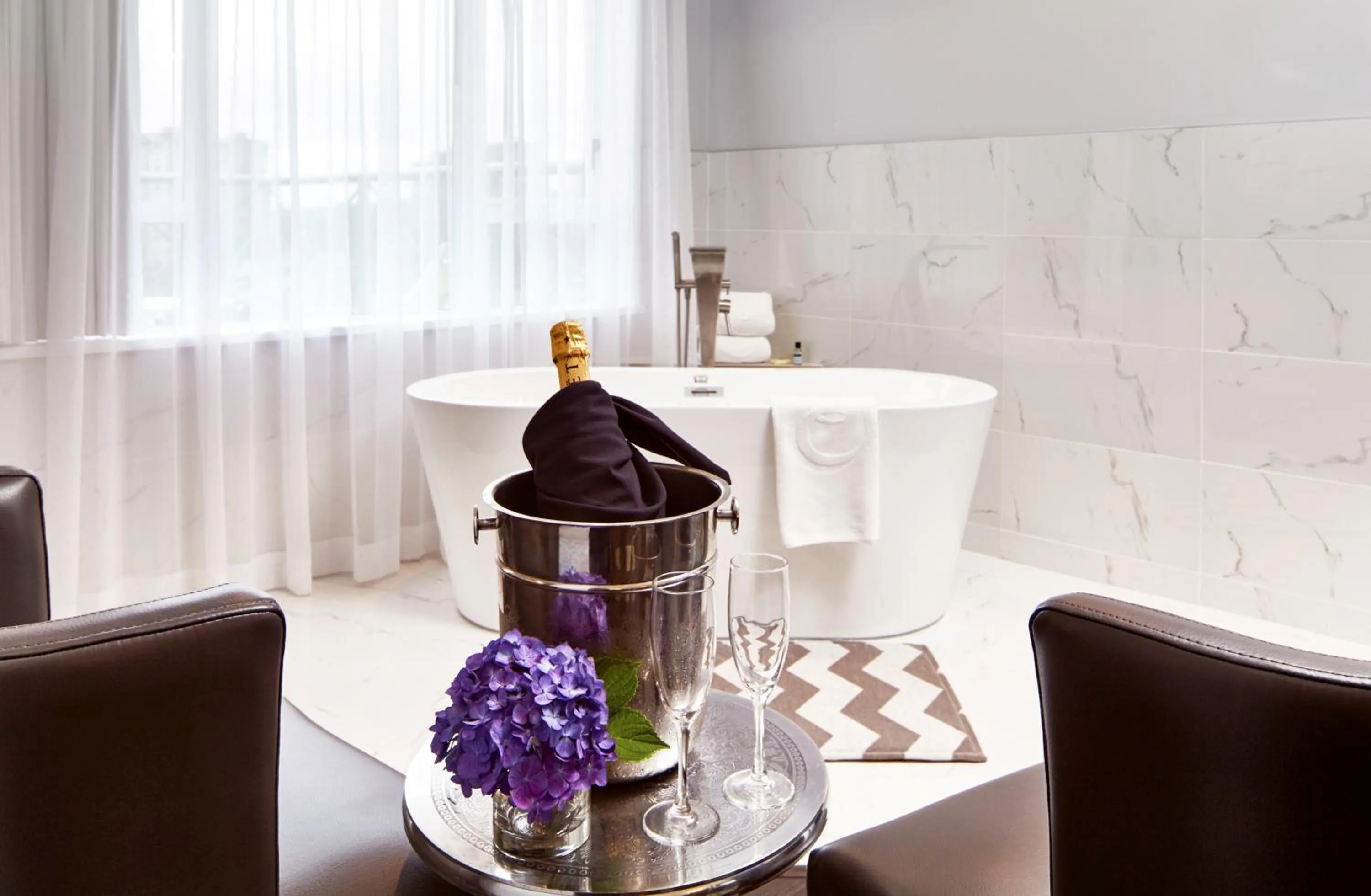 Executive Plaza Hotel & Conference Centre, Metro Vancouver