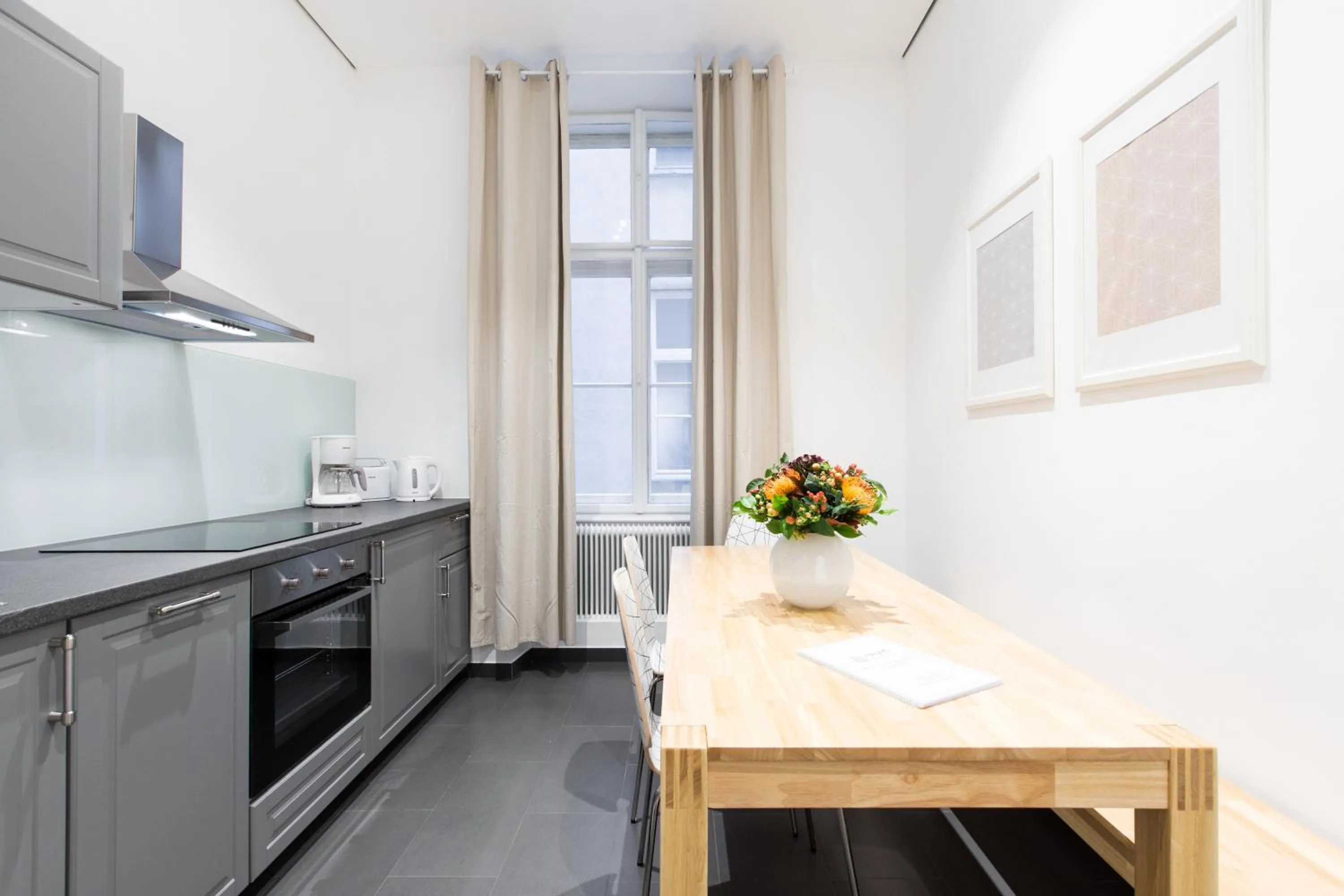 Kitchen or kitchenette in HeyMi Apartments in City Center