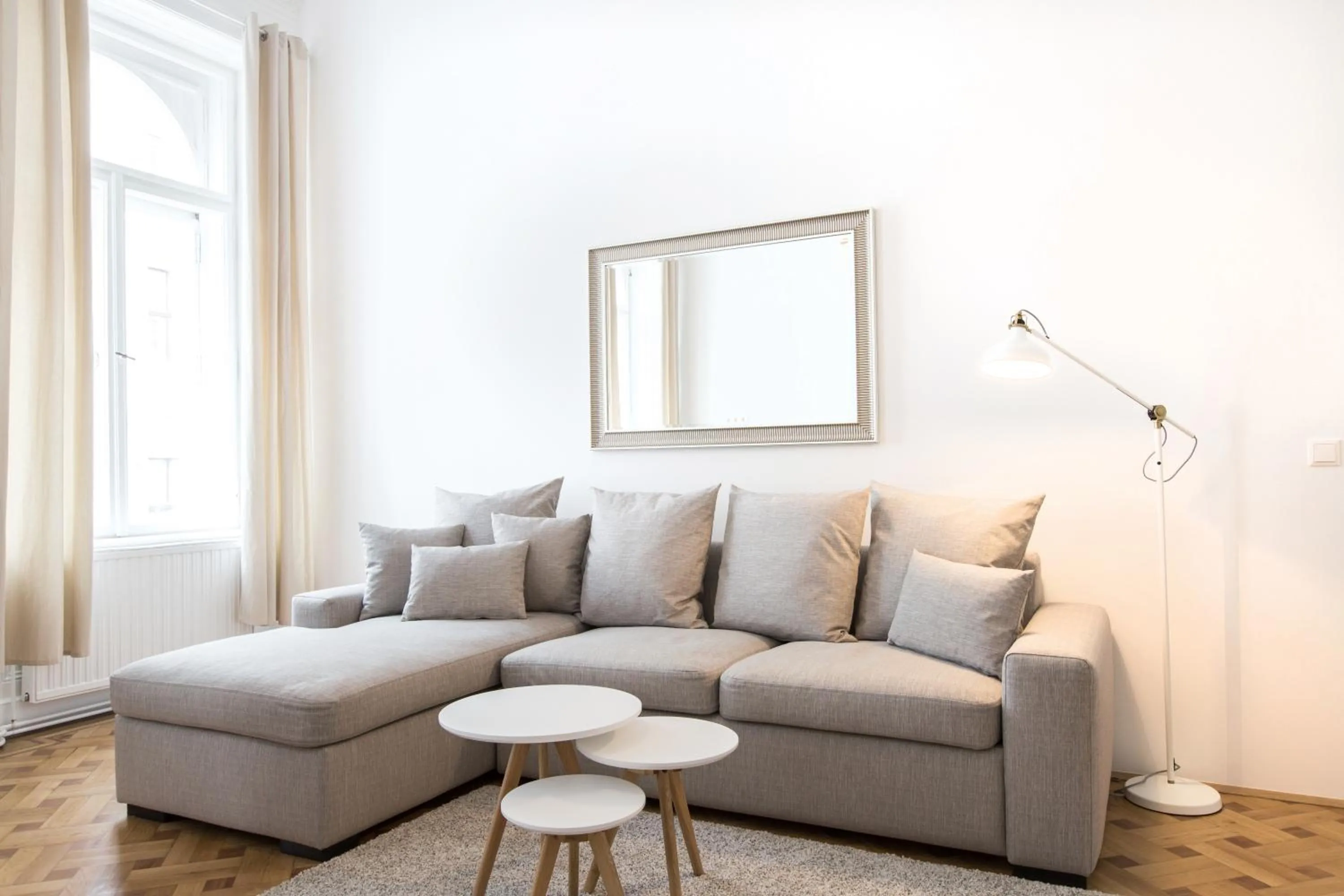 Seating area in HeyMi Apartments in City Center