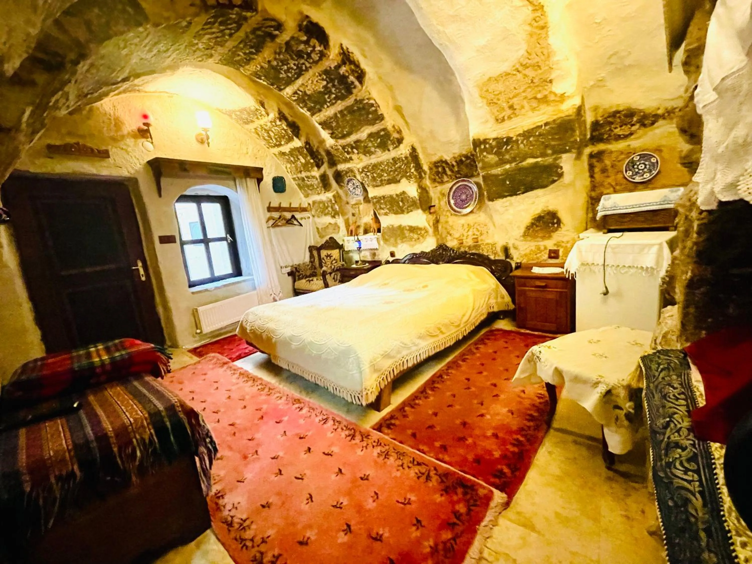 Photo of the whole room, Bed in Sofa Hotel