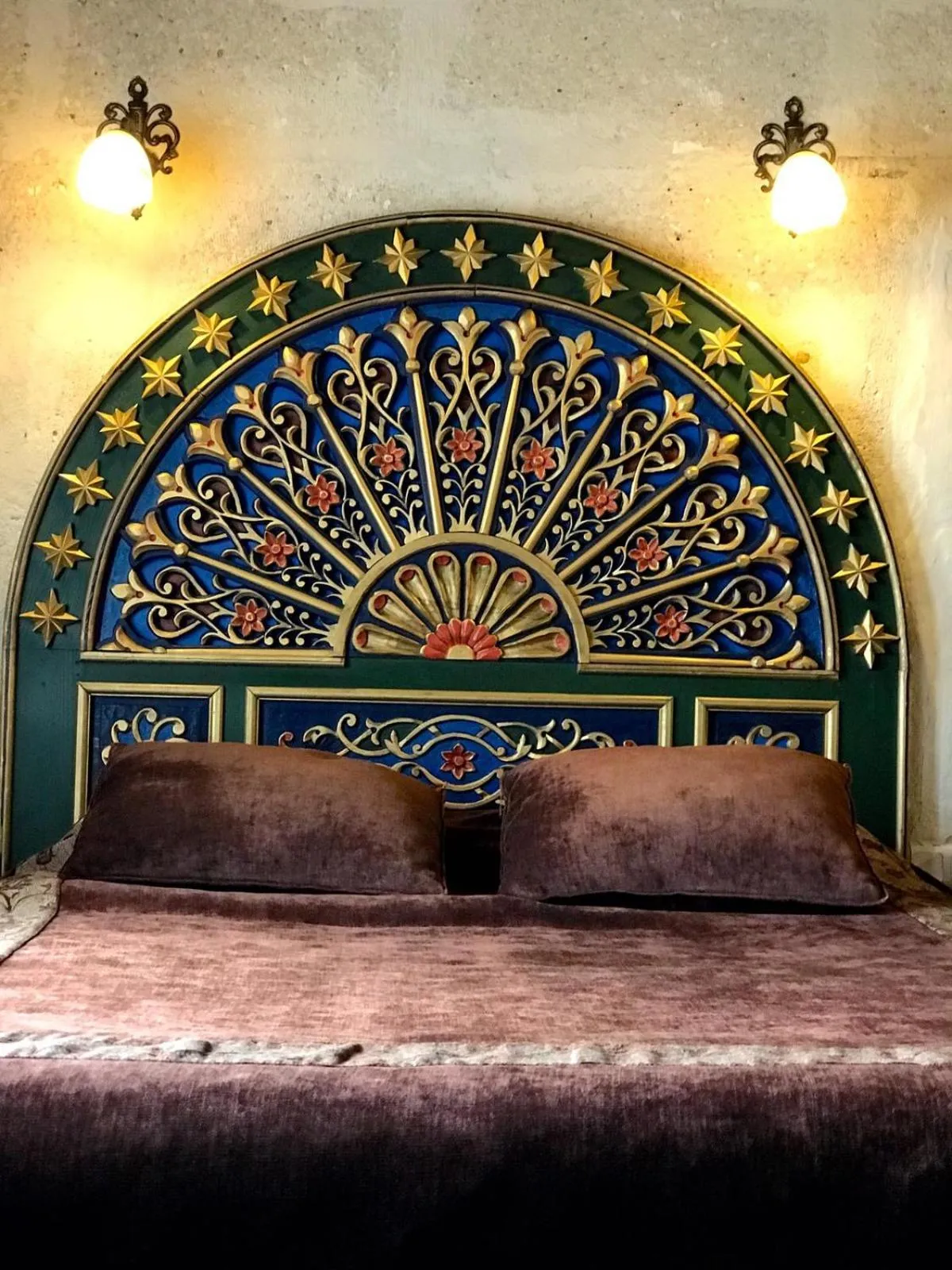 Decorative detail, Bed in Sofa Hotel
