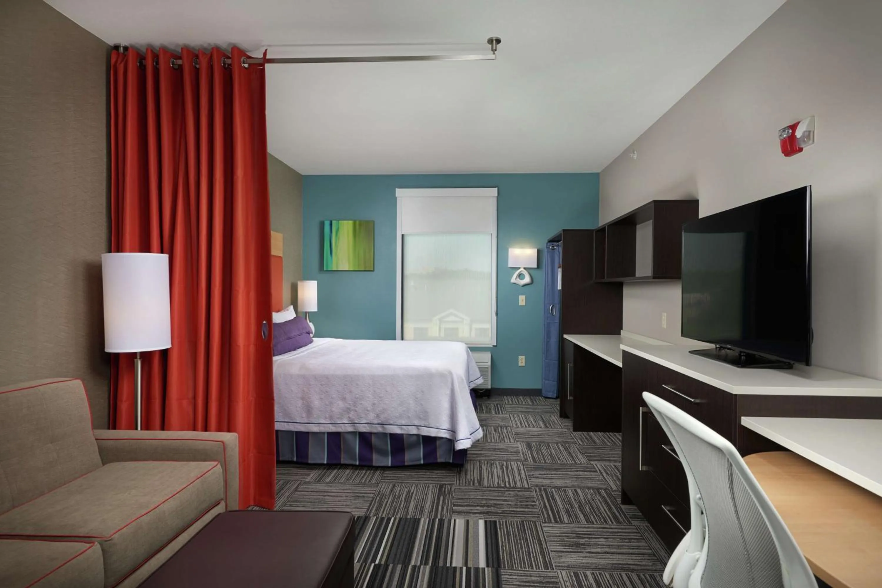 Bedroom, Bed in Home2 Suites By Hilton Muskogee