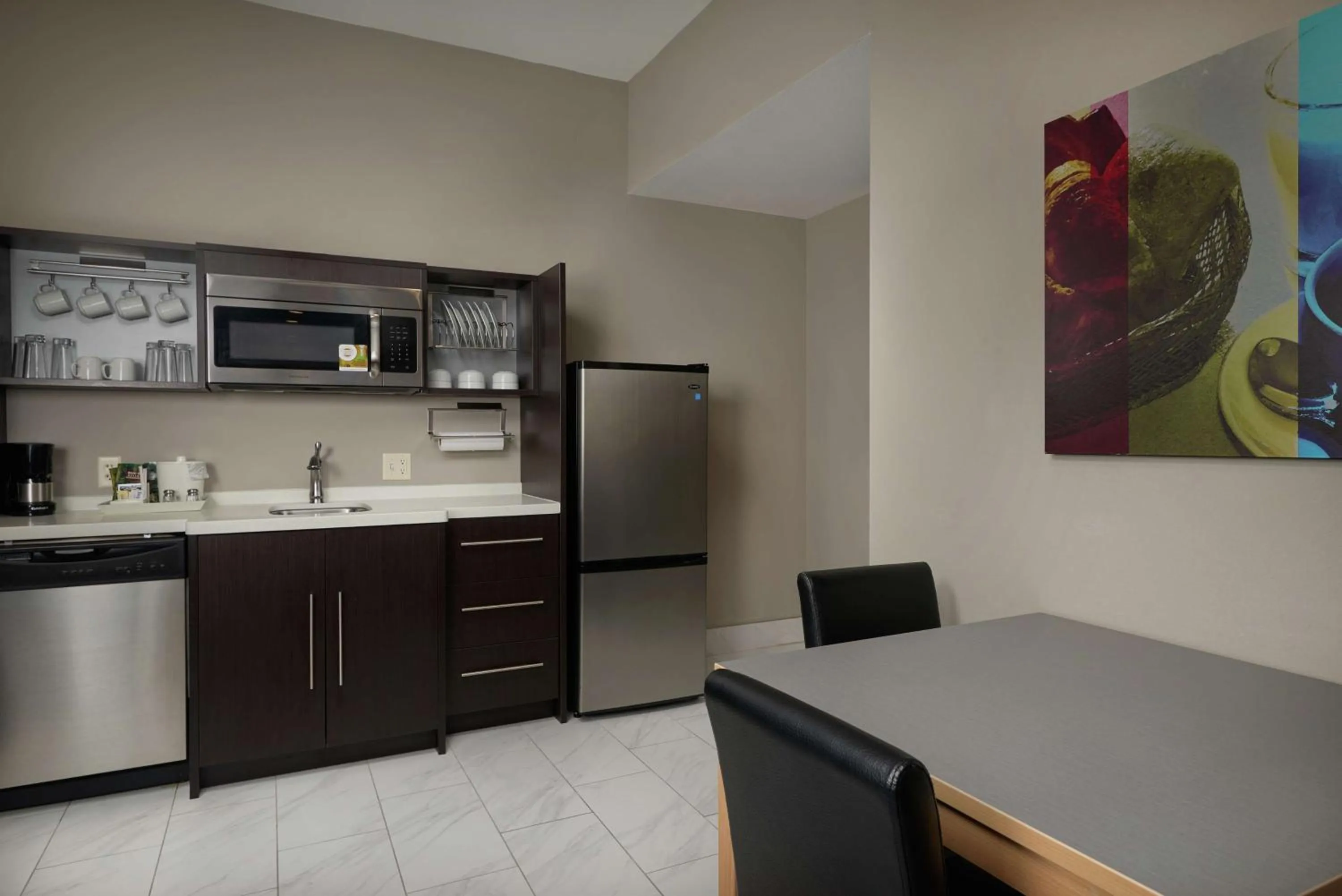Kitchen or kitchenette in Home2 Suites By Hilton Muskogee