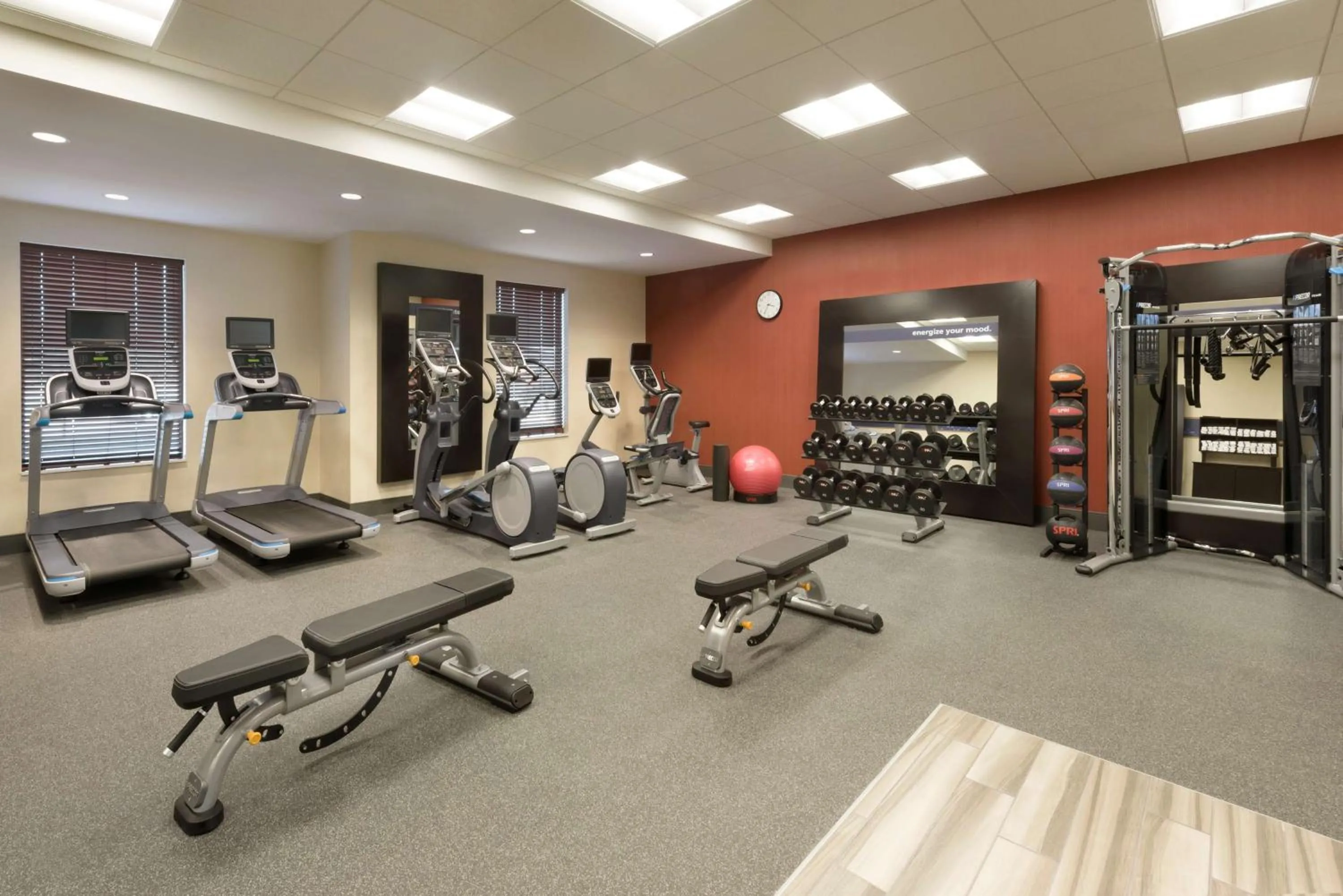Fitness centre/facilities in Hampton Inn by Hilton Spring Hill, TN