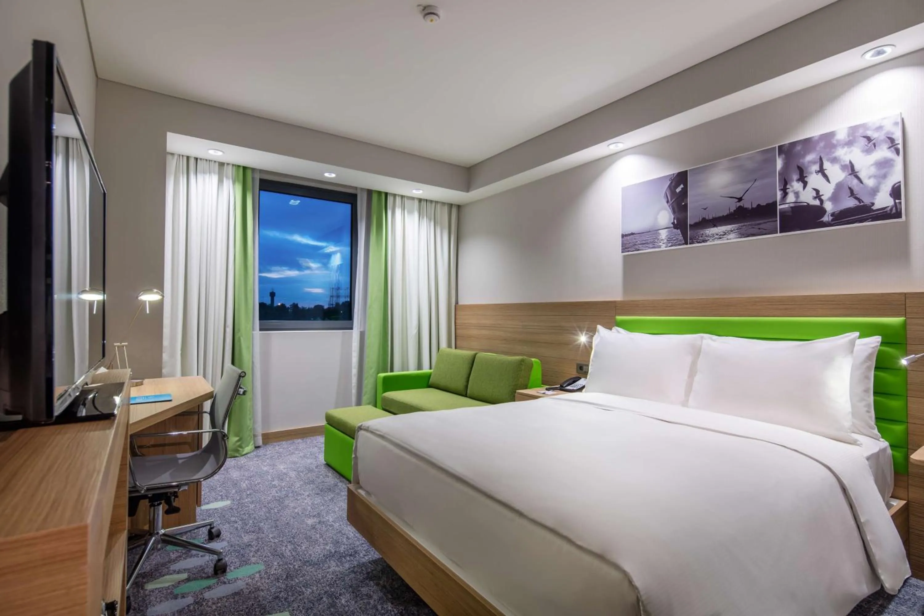 Bed in Hampton by Hilton Istanbul Zeytinburnu