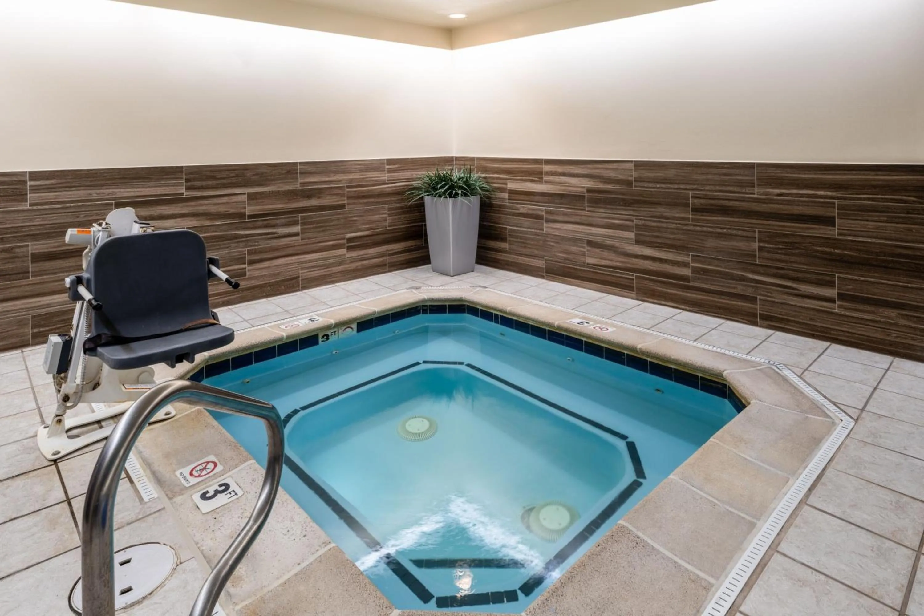 Area and facilities in Fairfield Inn & Suites by Marriott Denver Aurora/Medical Center