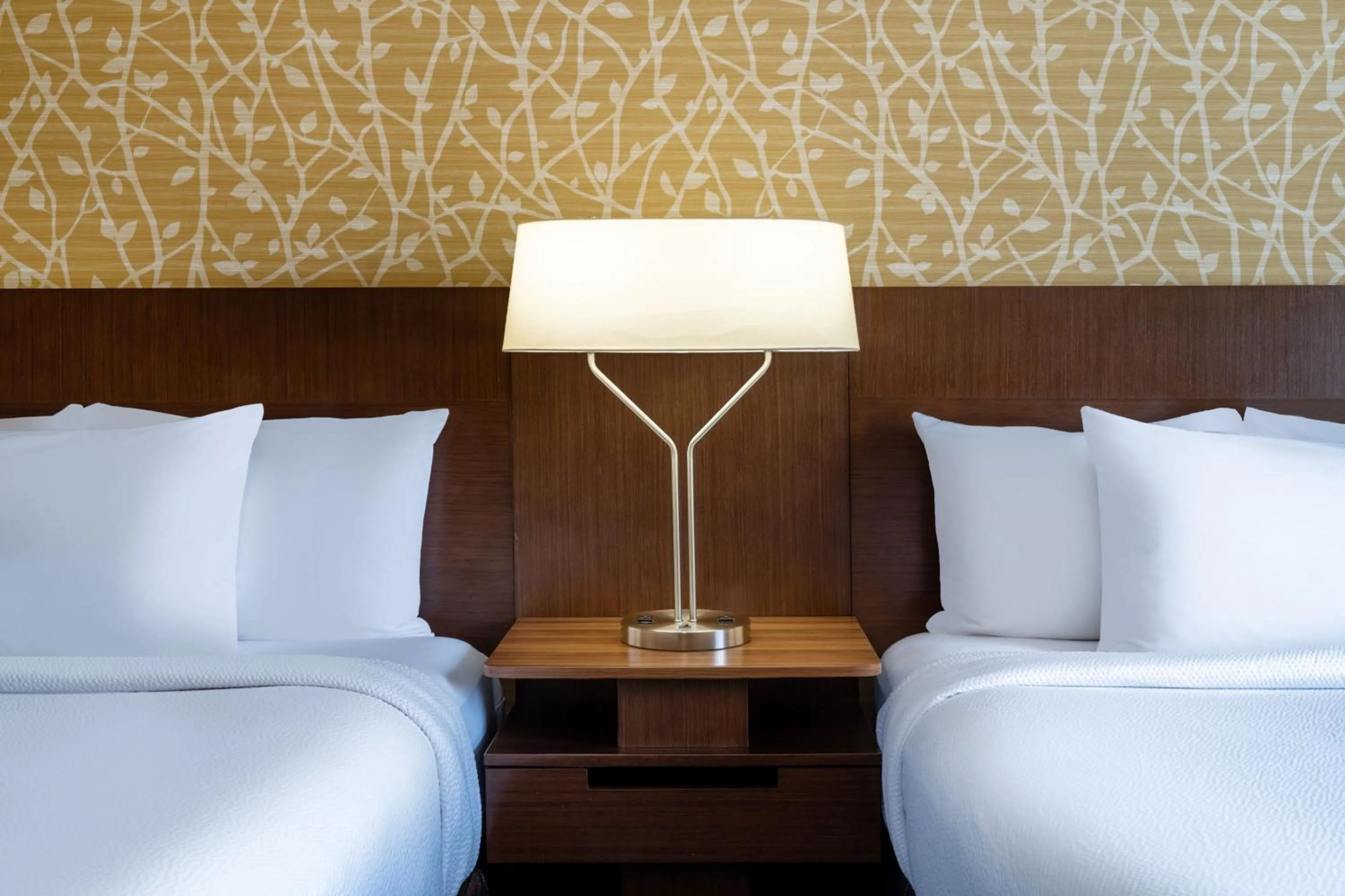 Photo of the whole room, Bed in Fairfield Inn & Suites by Marriott Denver Aurora/Medical Center