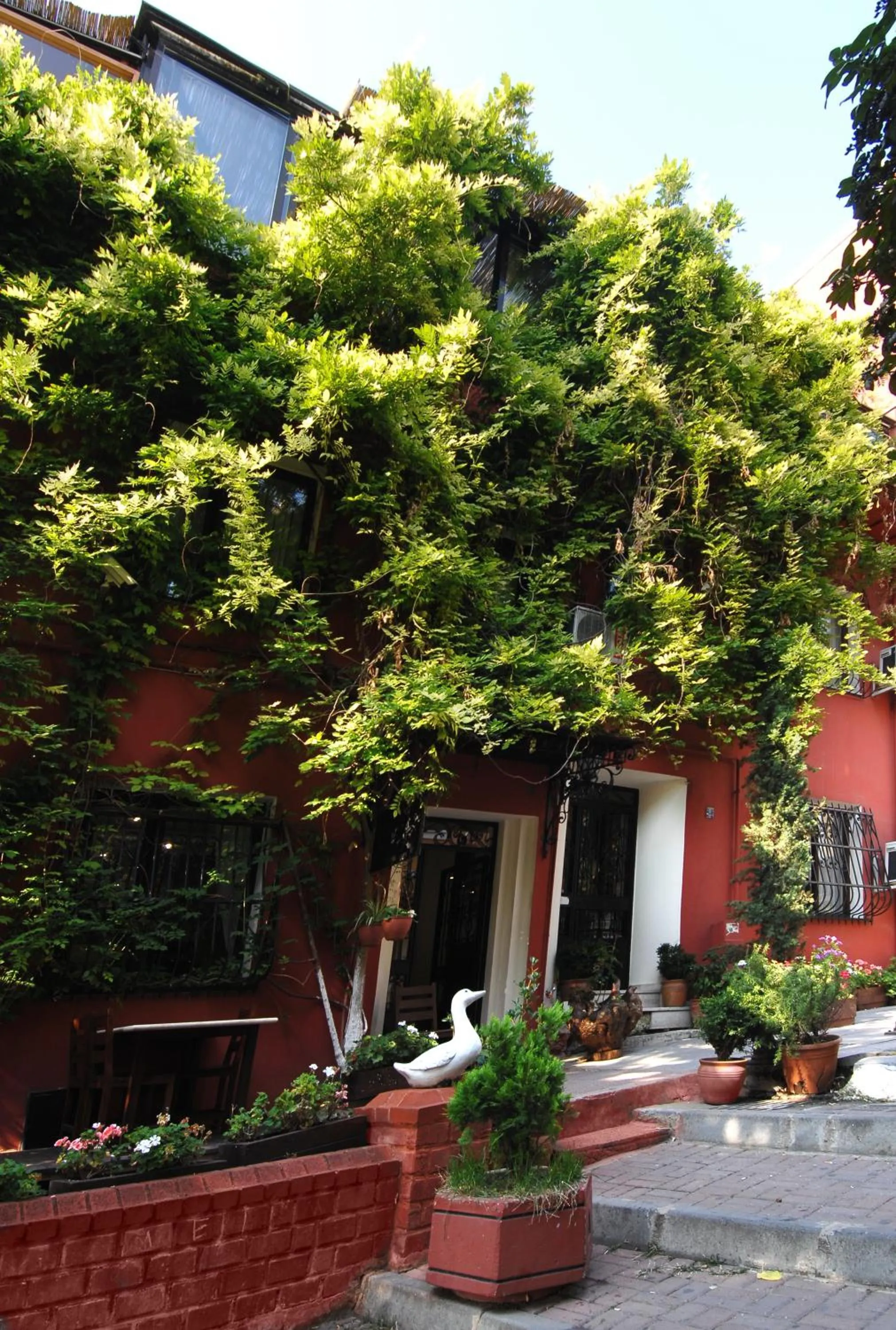 Facade/entrance in Şebnem Hotel