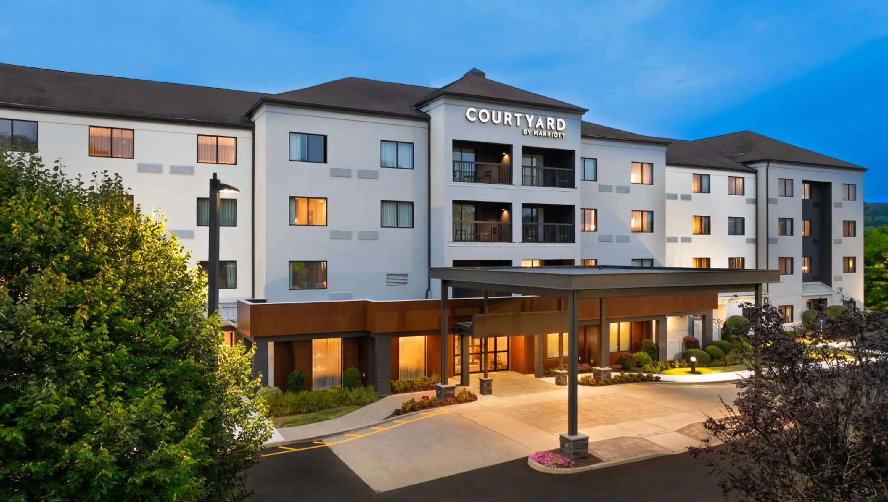 Property building in Courtyard by Marriott Danbury