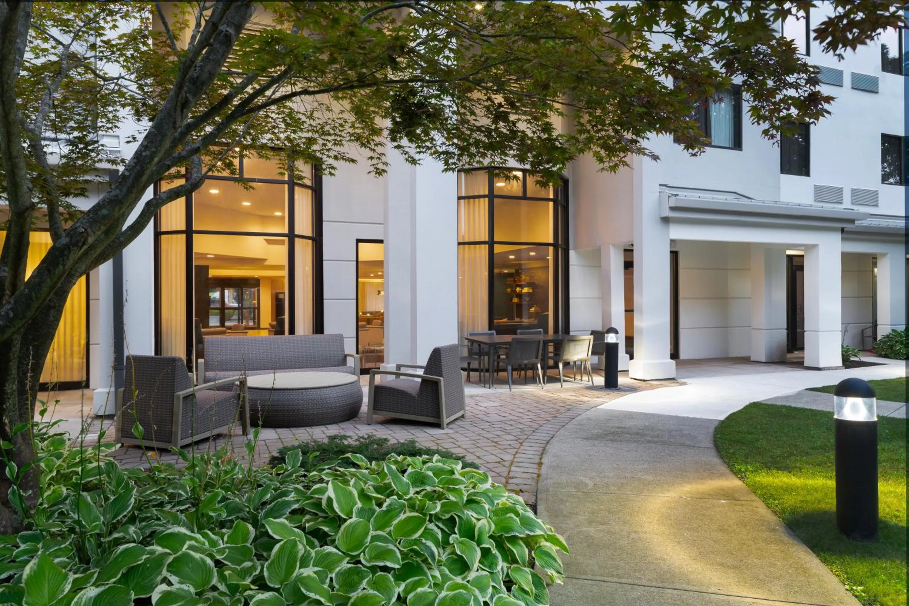 Patio in Courtyard by Marriott Danbury