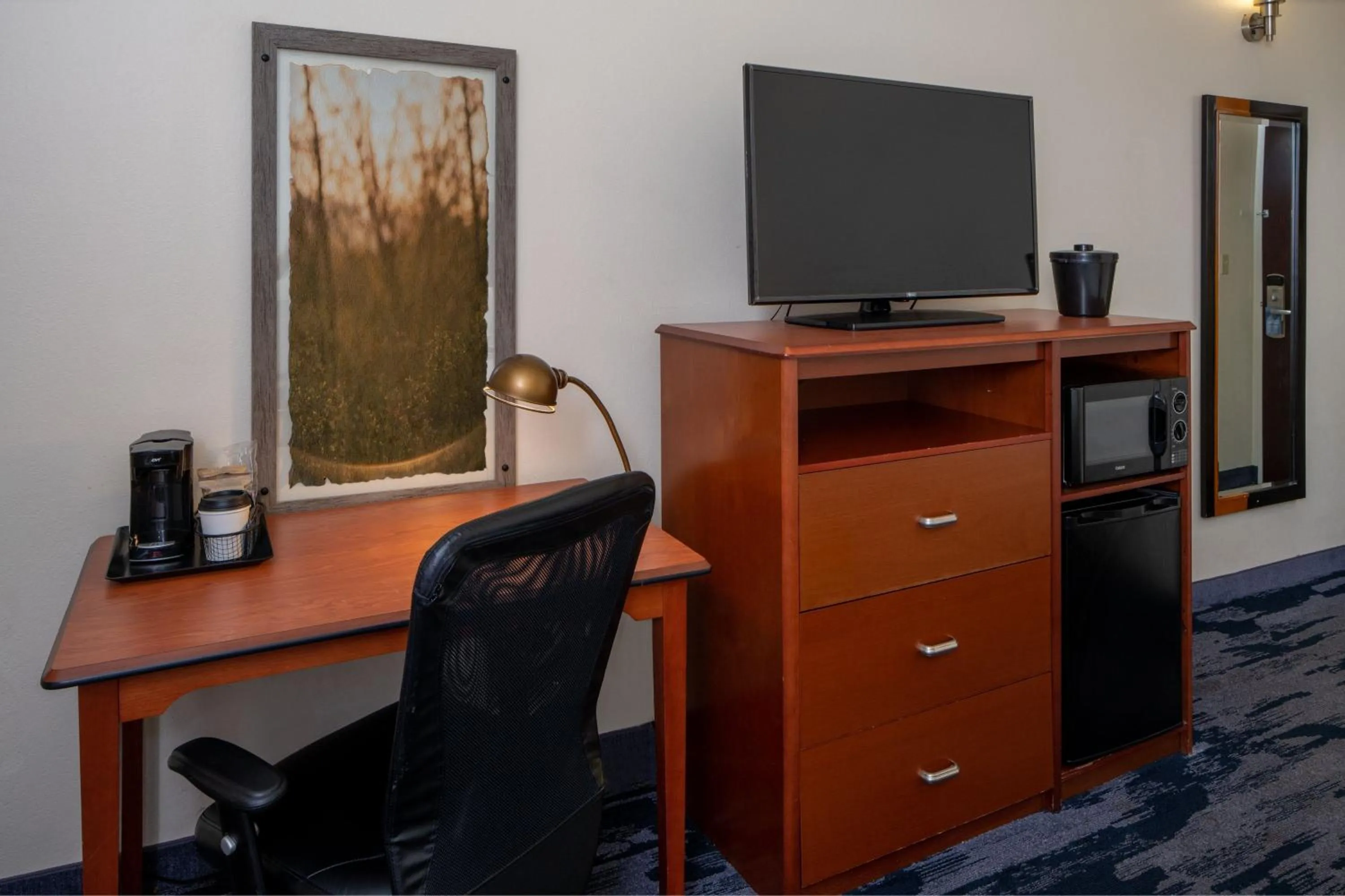 Photo of the whole room in Fairfield Inn and Suites Gulfport / Biloxi