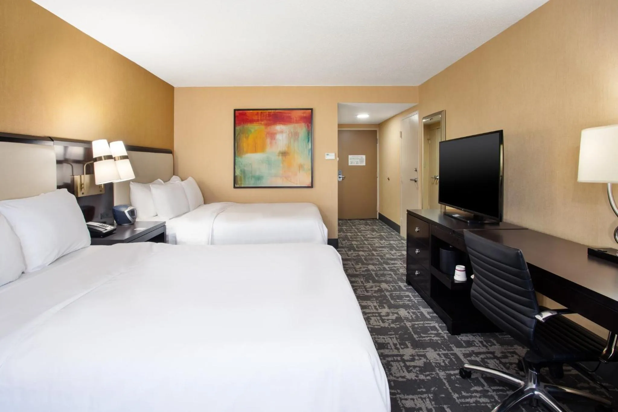 Photo of the whole room, Bed in Crowne Plaza Greenville by IHG
