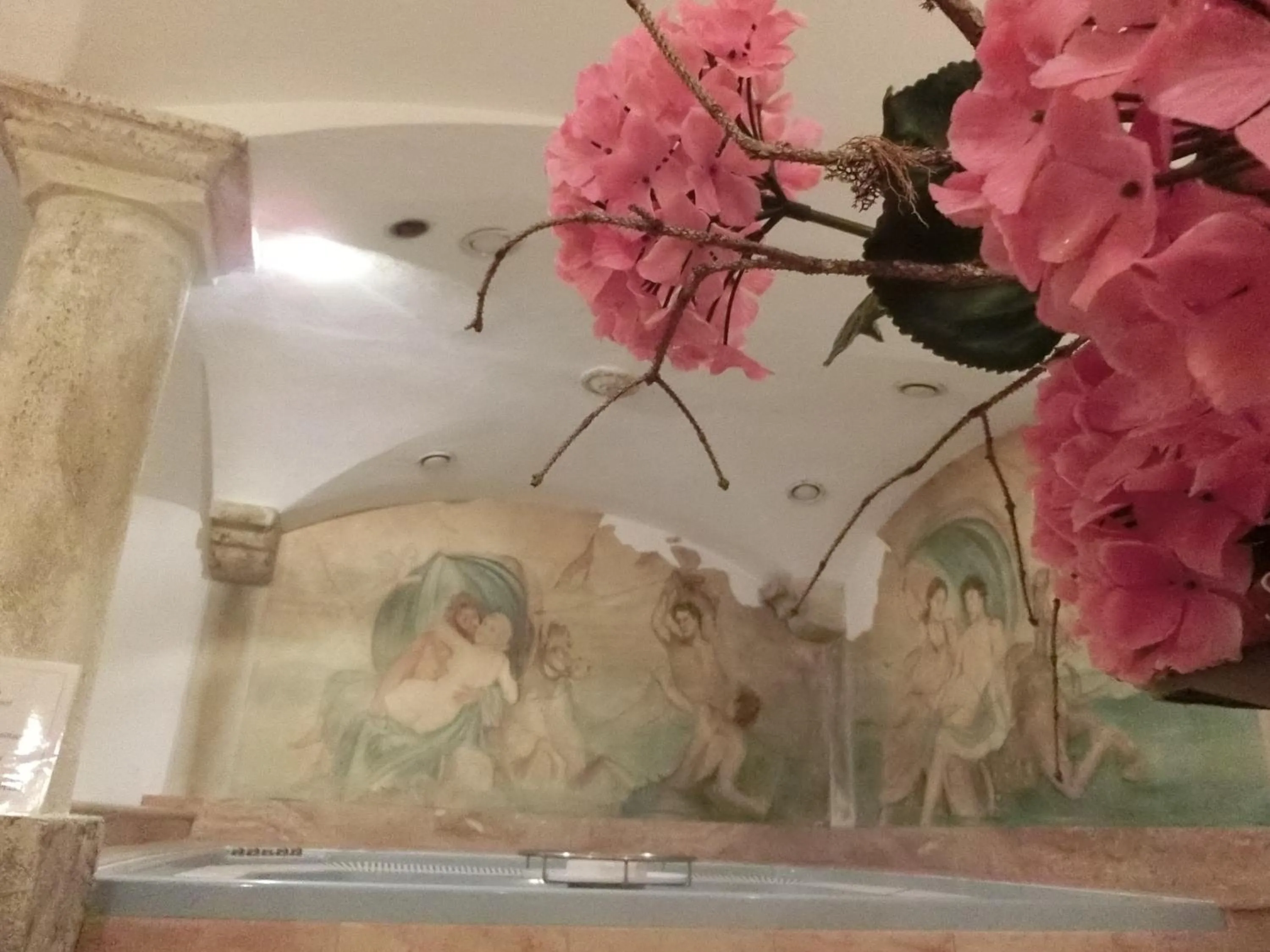 Hot Tub in Garni Criss