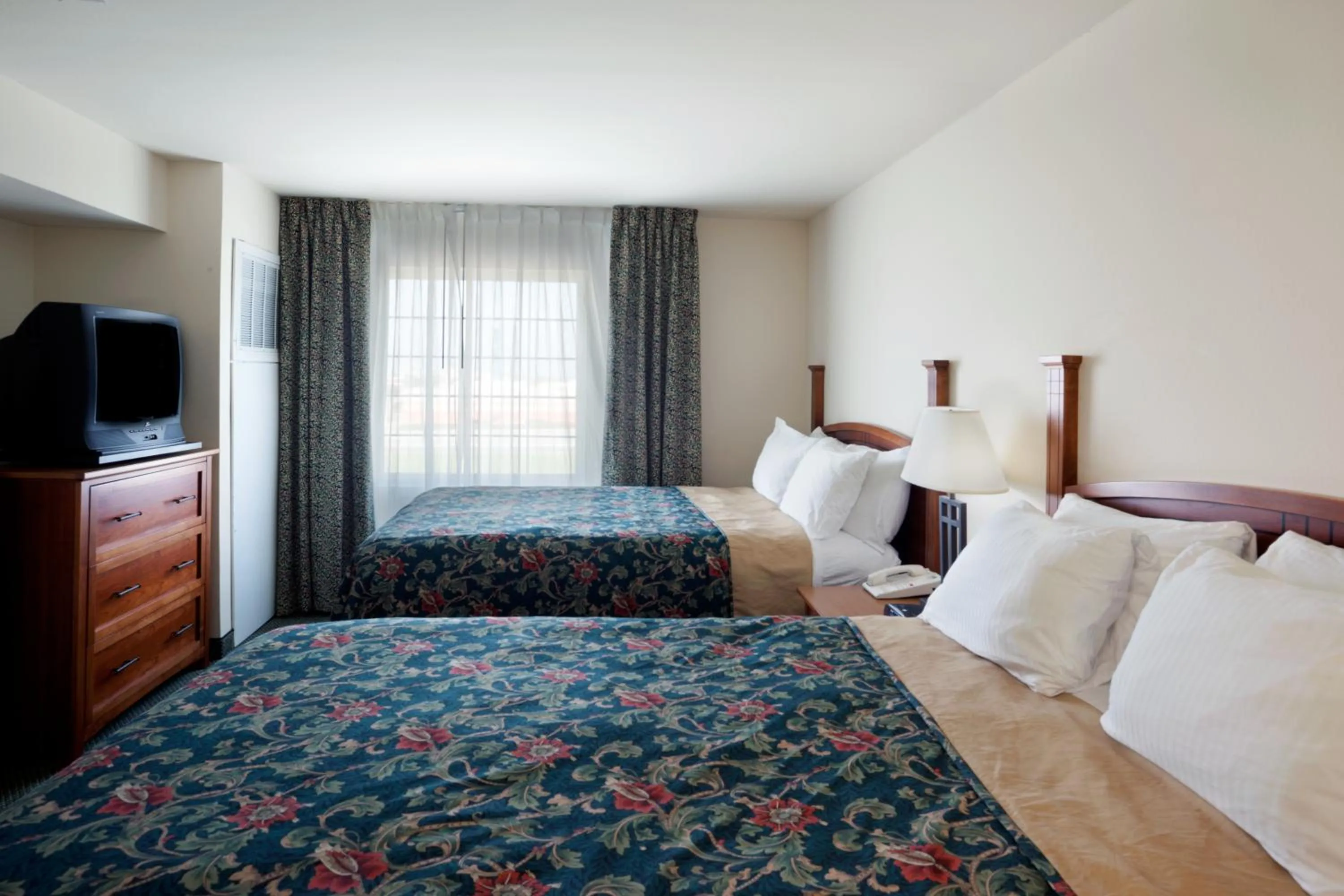 Bedroom, Bed in Staybridge Suites - Brownsville by IHG