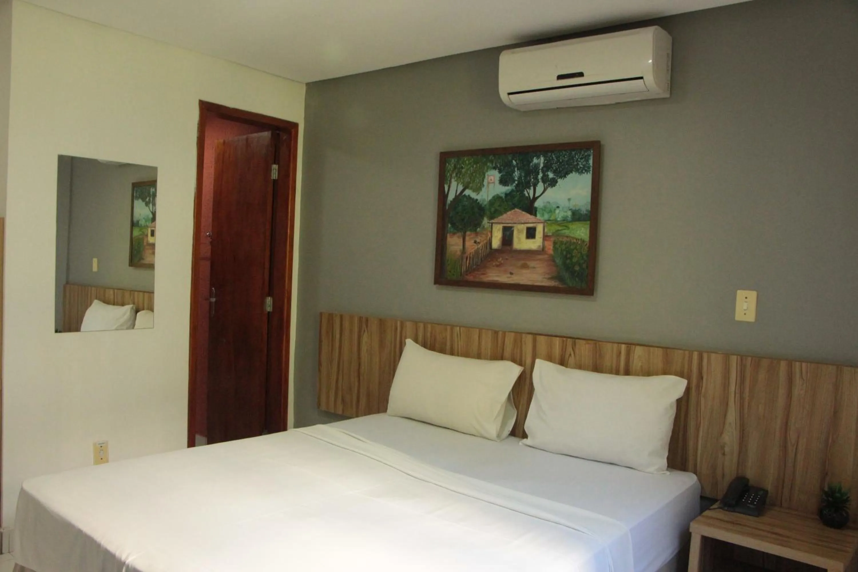 Bed in CR Hotel Bueno