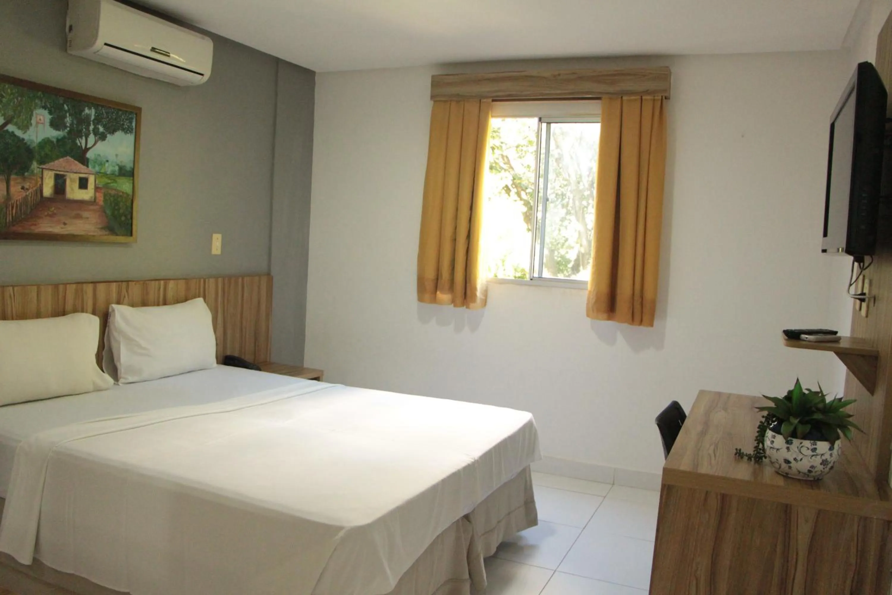 Bed in CR Hotel Bueno