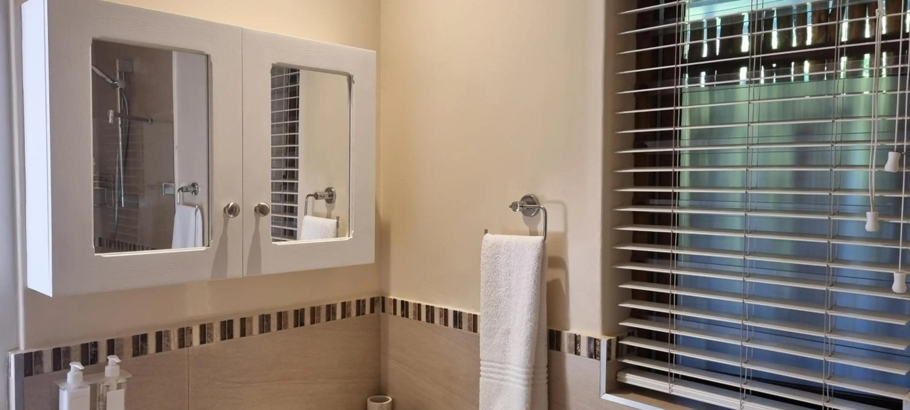 Bathroom in SomerZicht Guest House