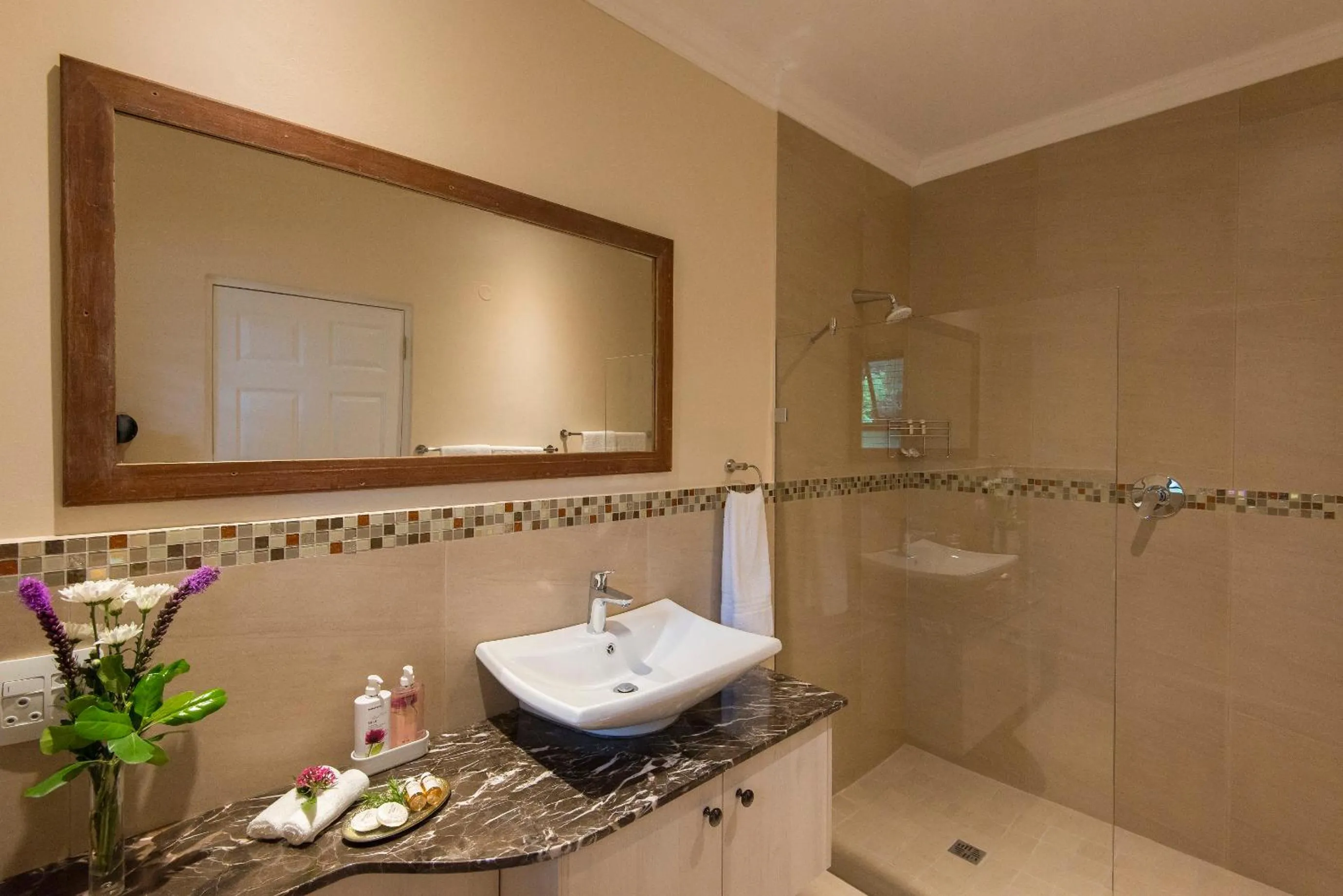 Bathroom in SomerZicht Guest House