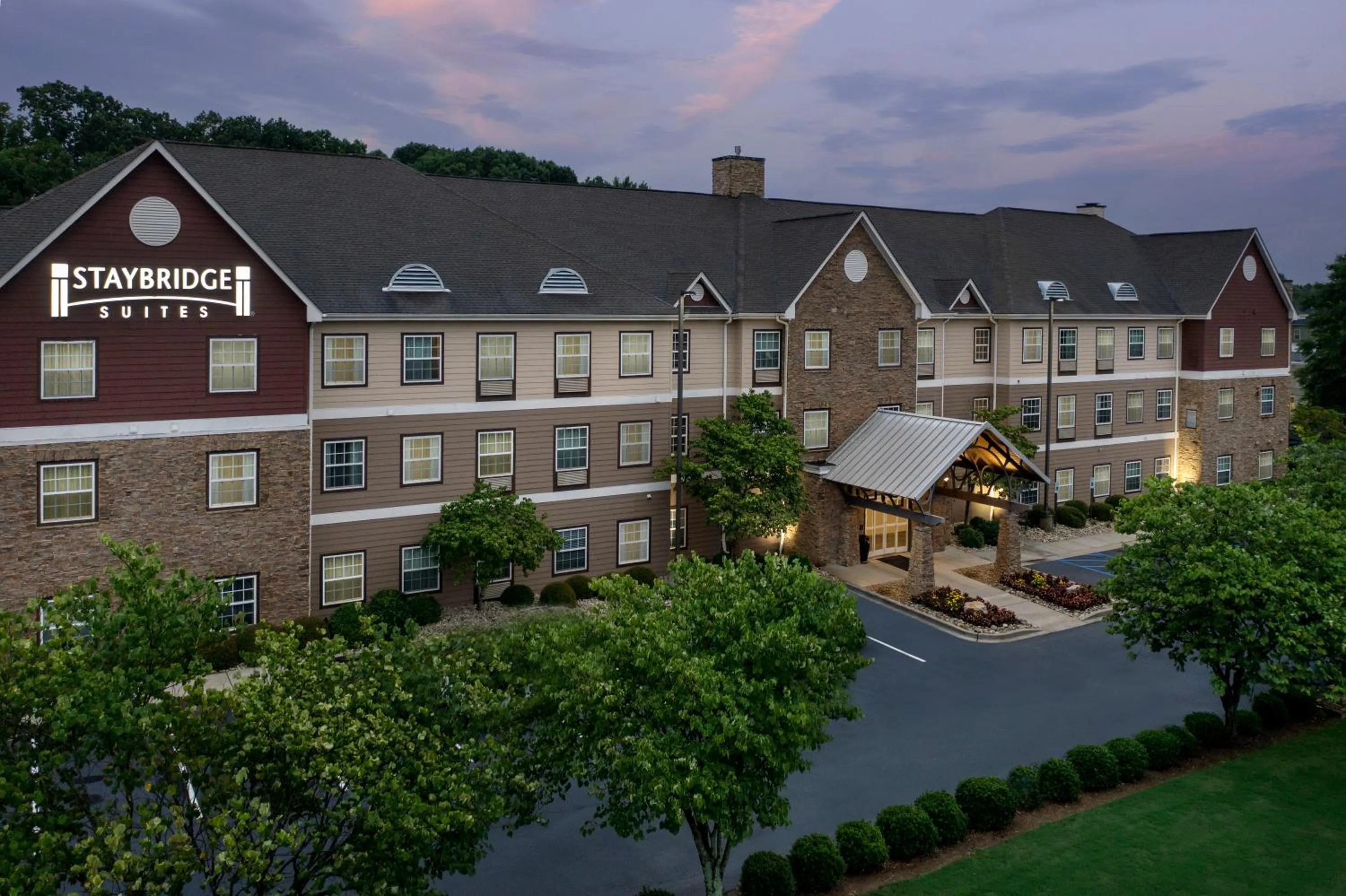 Property building in Staybridge Suites Greenville I-85 Woodruff Road by IHG