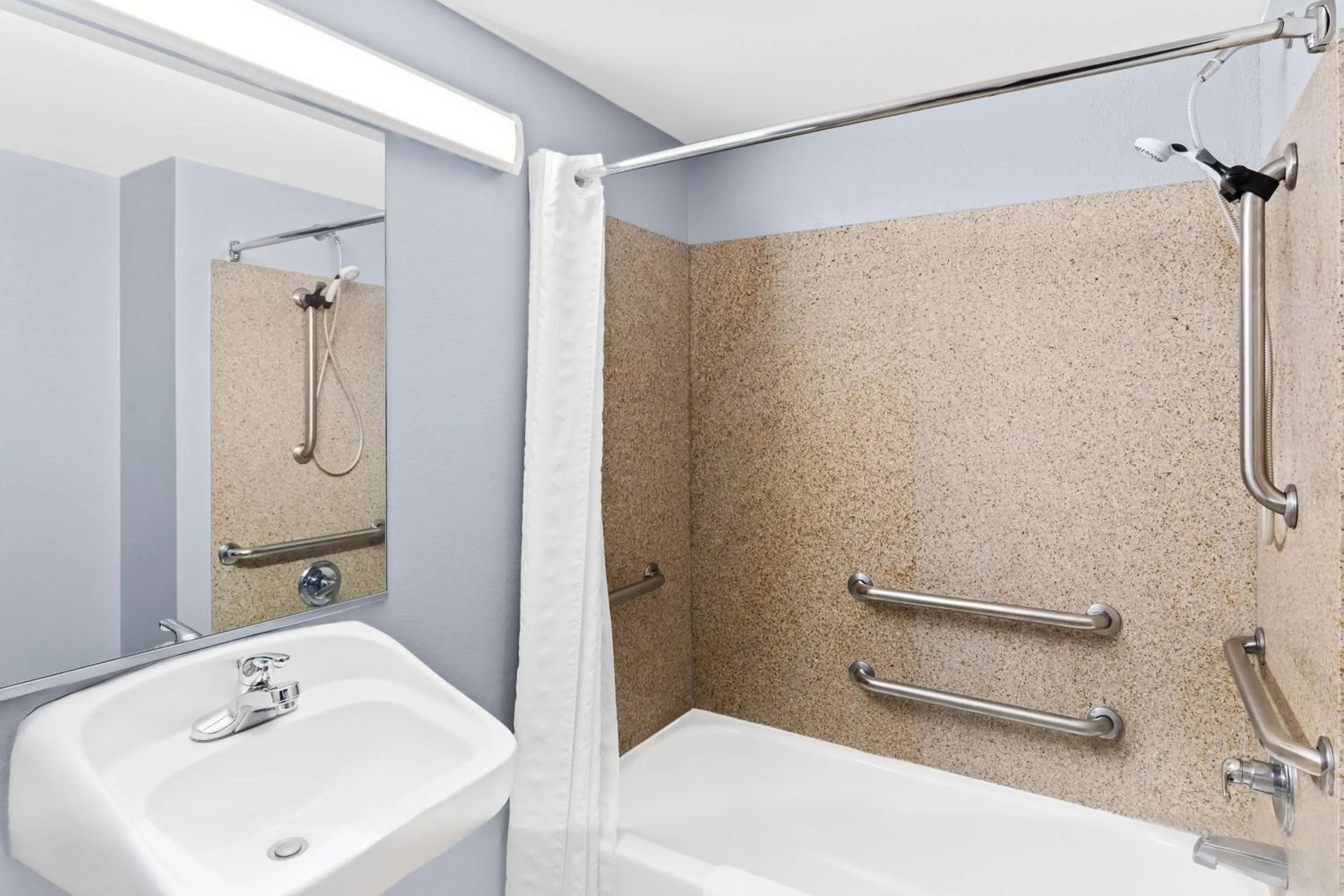 Bathroom in Best Western Harker Heights