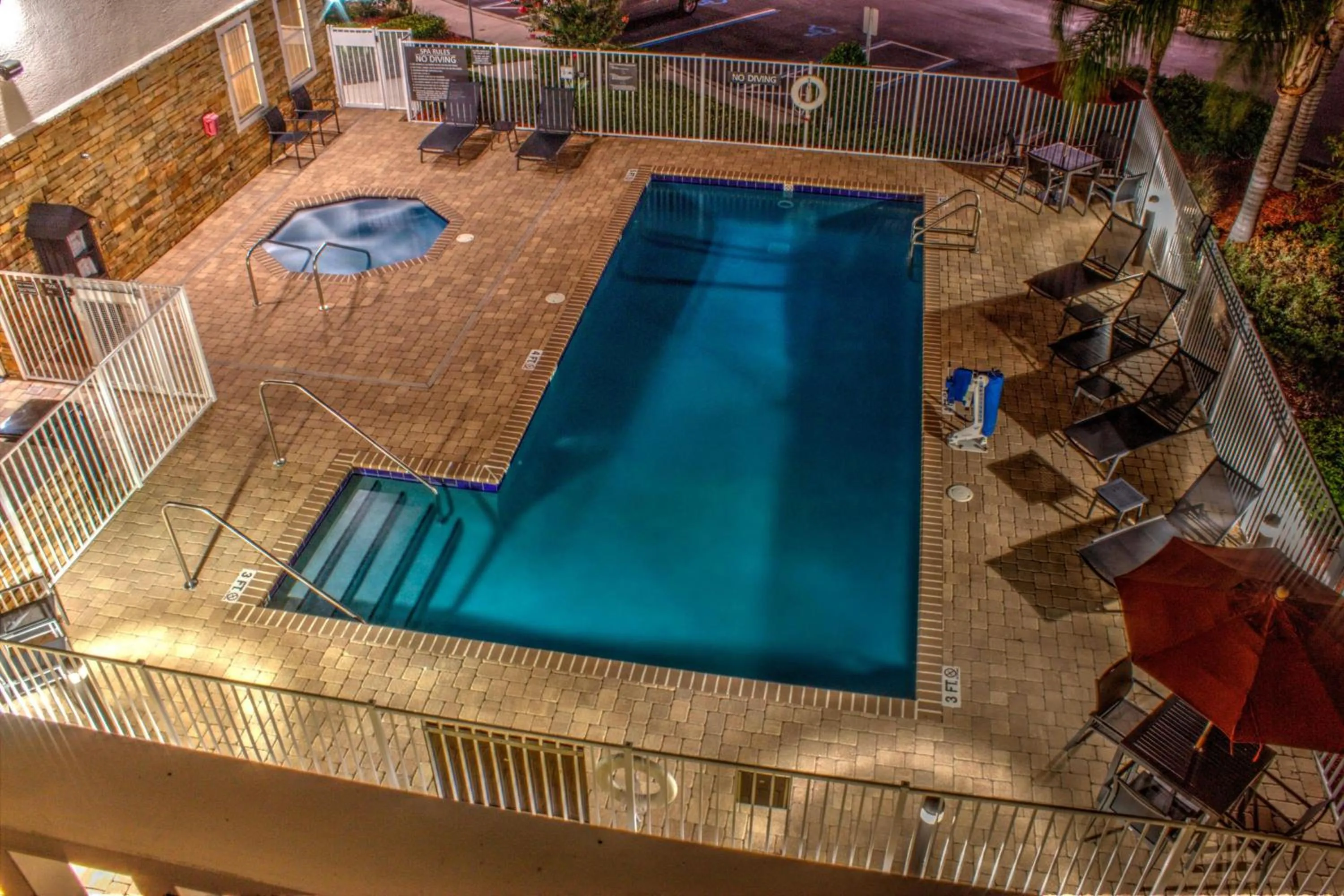 Swimming pool in Residence Inn by Marriott Sebring