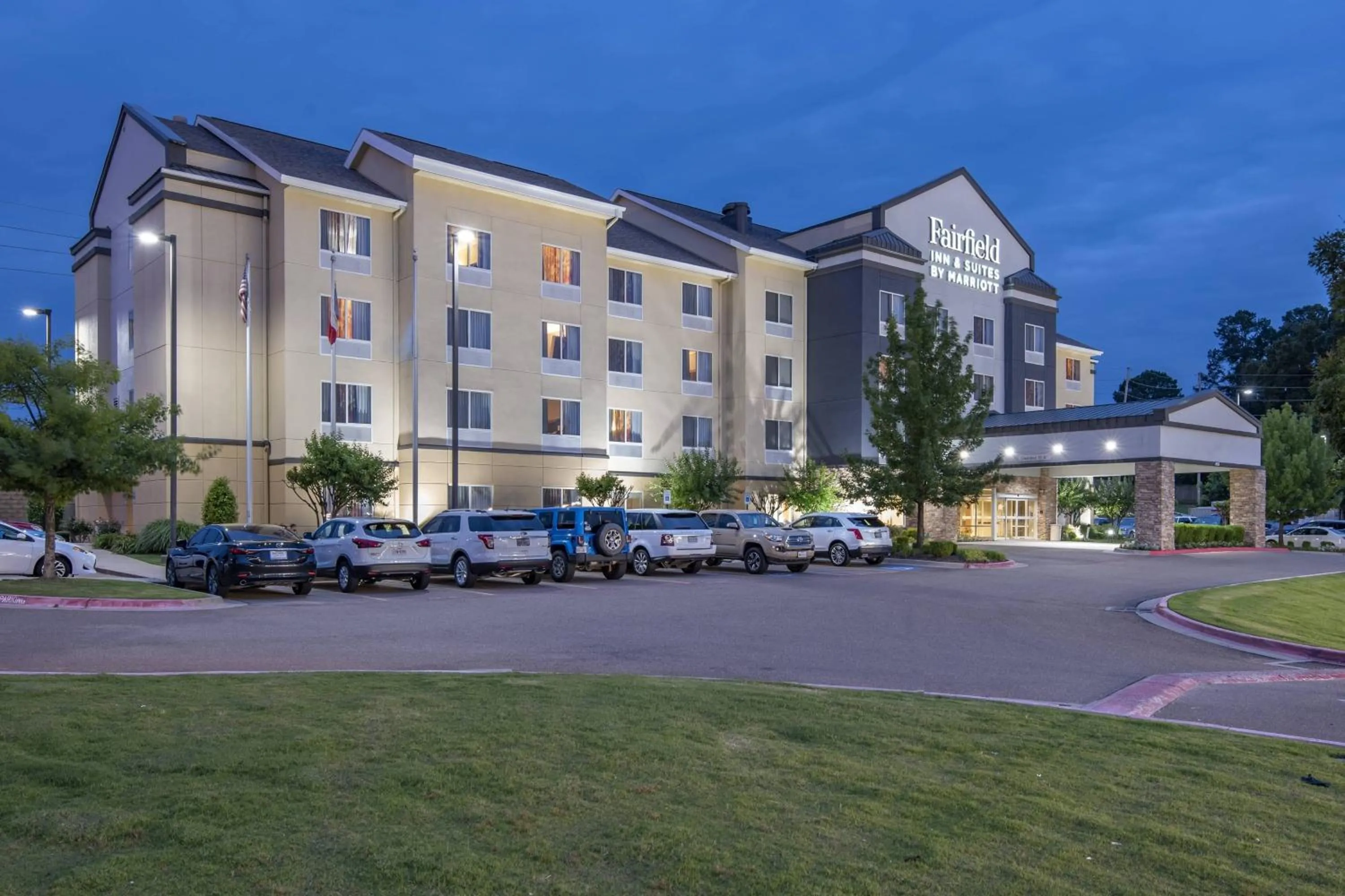 Property building in Fairfield Inn & Suites by Marriott Texarkana