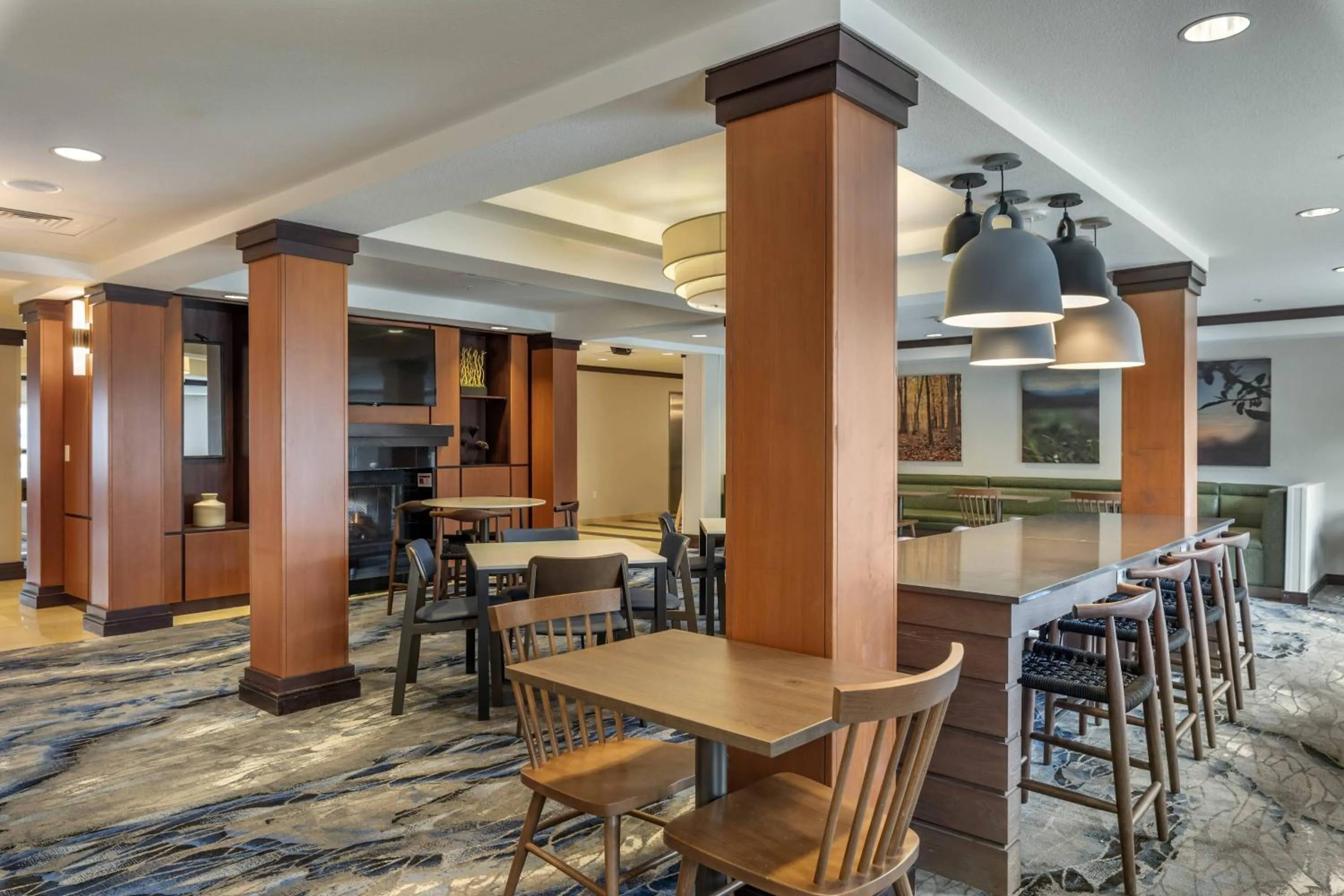 Restaurant/places to eat in Fairfield Inn & Suites by Marriott Texarkana